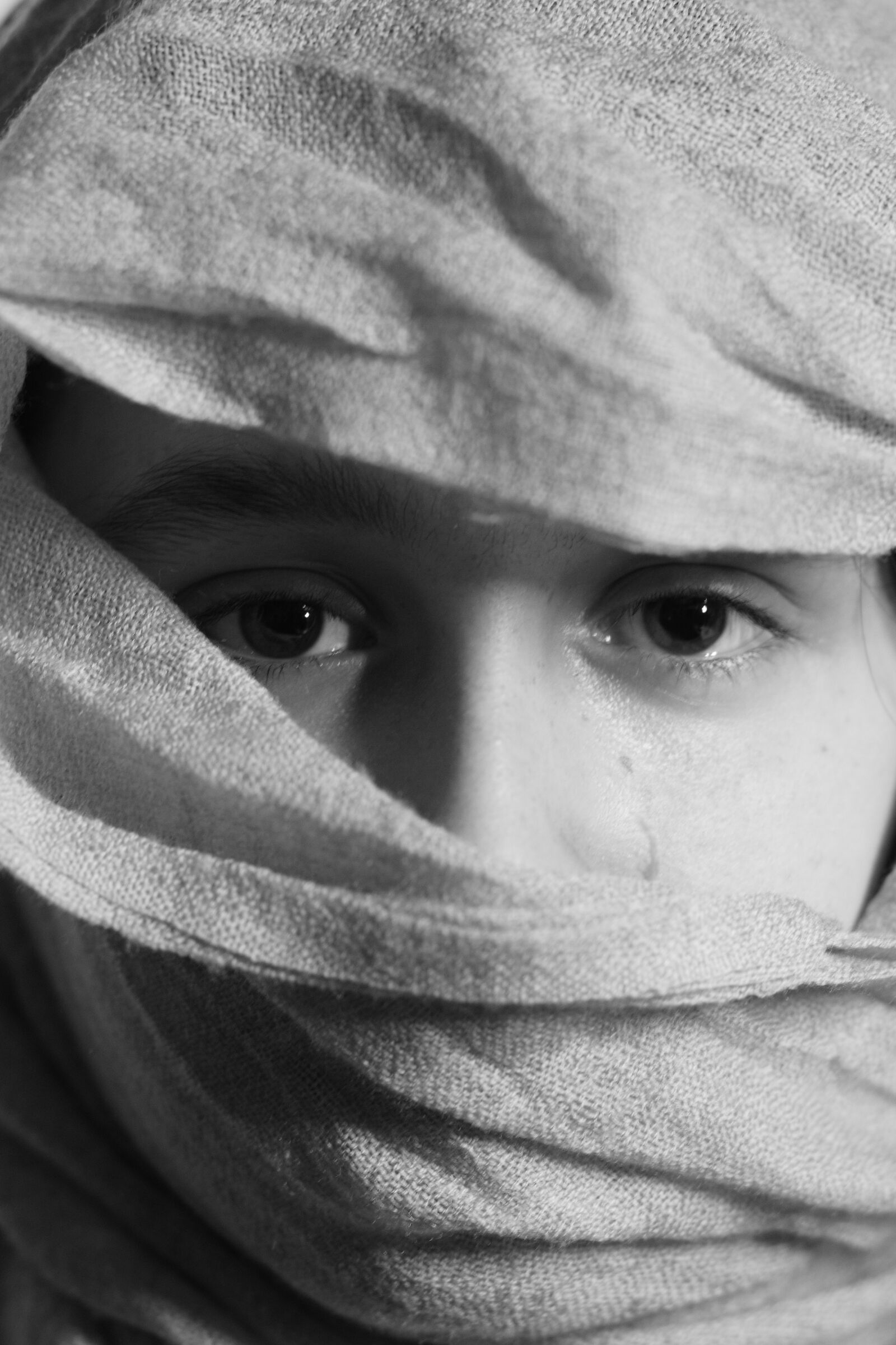 pretend to be in the desert