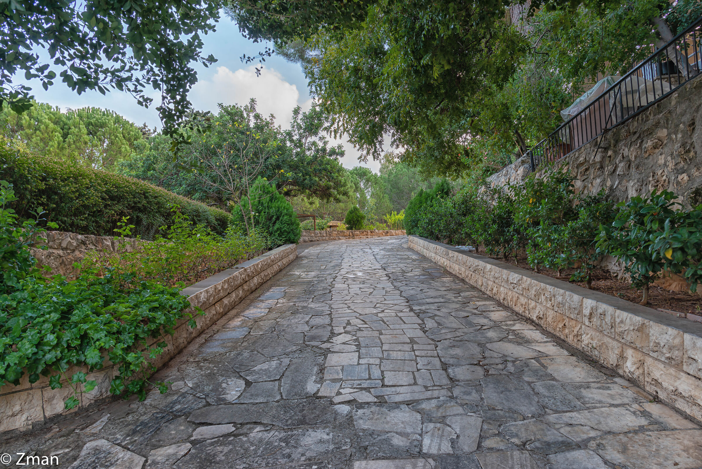 La strada di avvicinamento