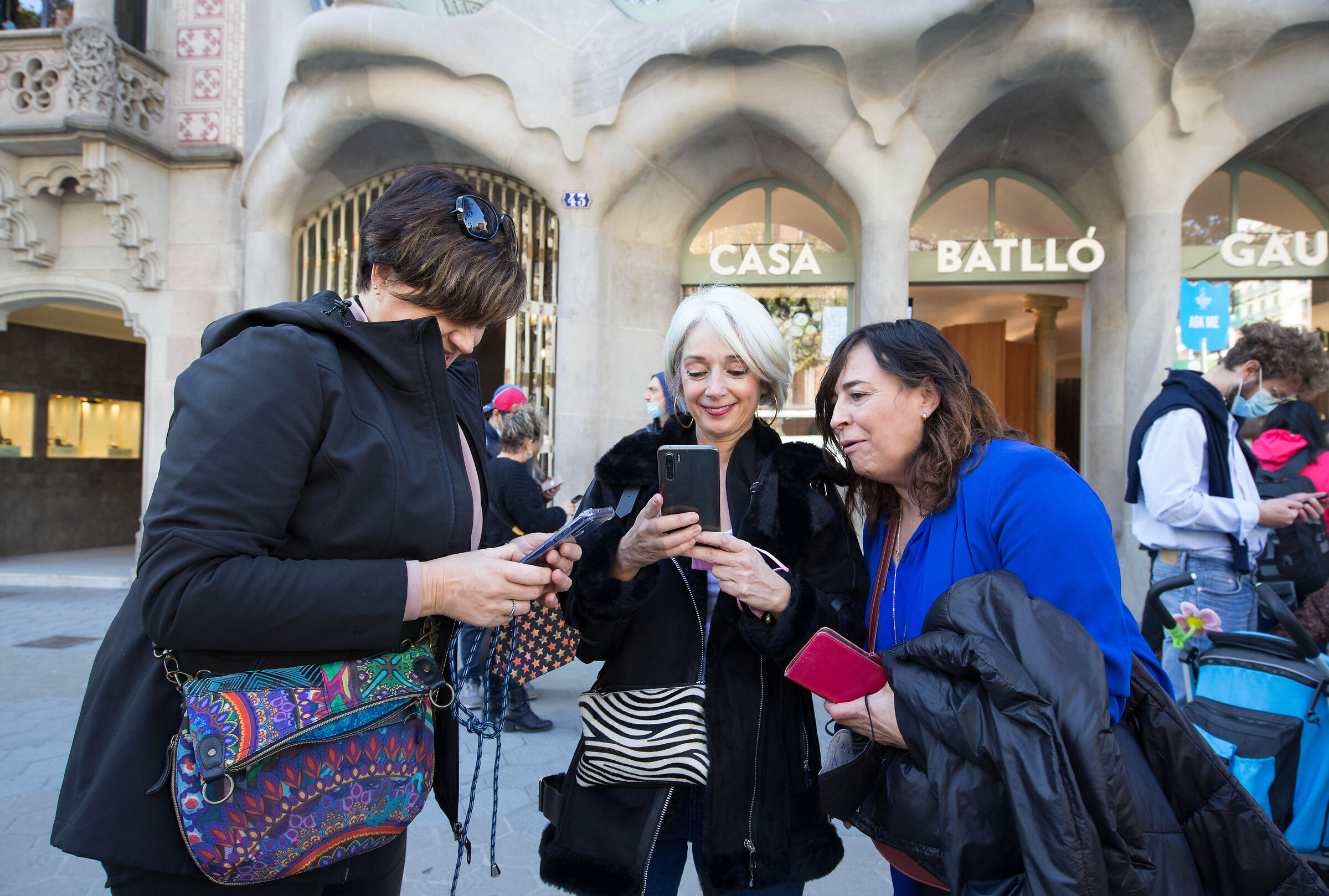 Eight March.... W le Donne (The Gardens of Life)