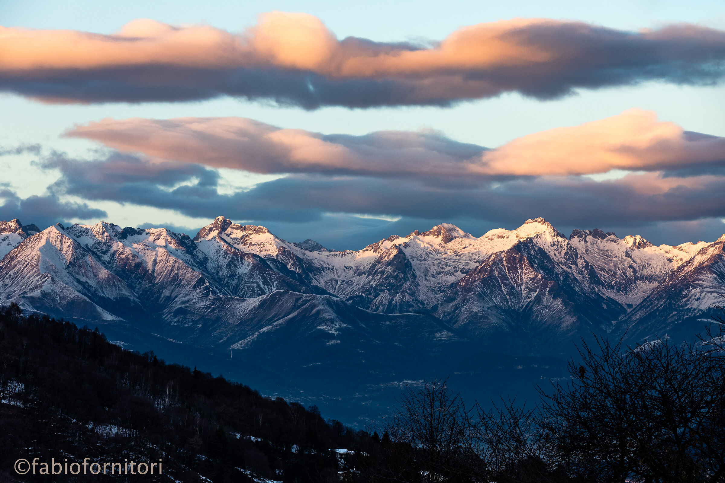 Sguardo verso nord dal Ghisallo , Como 2021