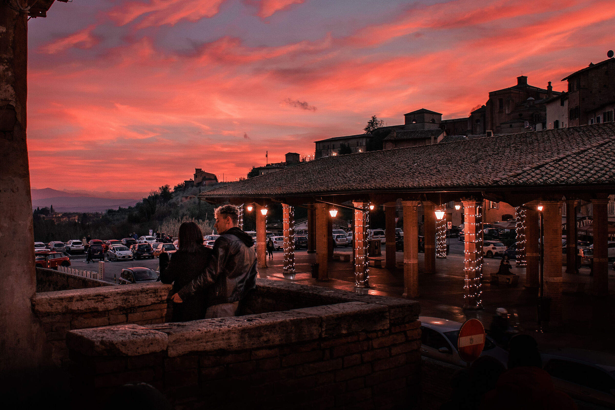 Coppia nel tramonto Senese
