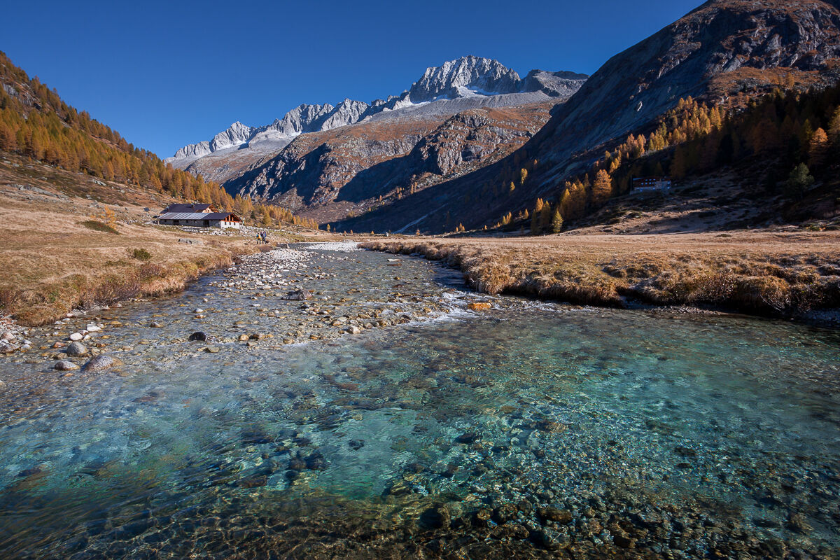 The hut and the refuge ...