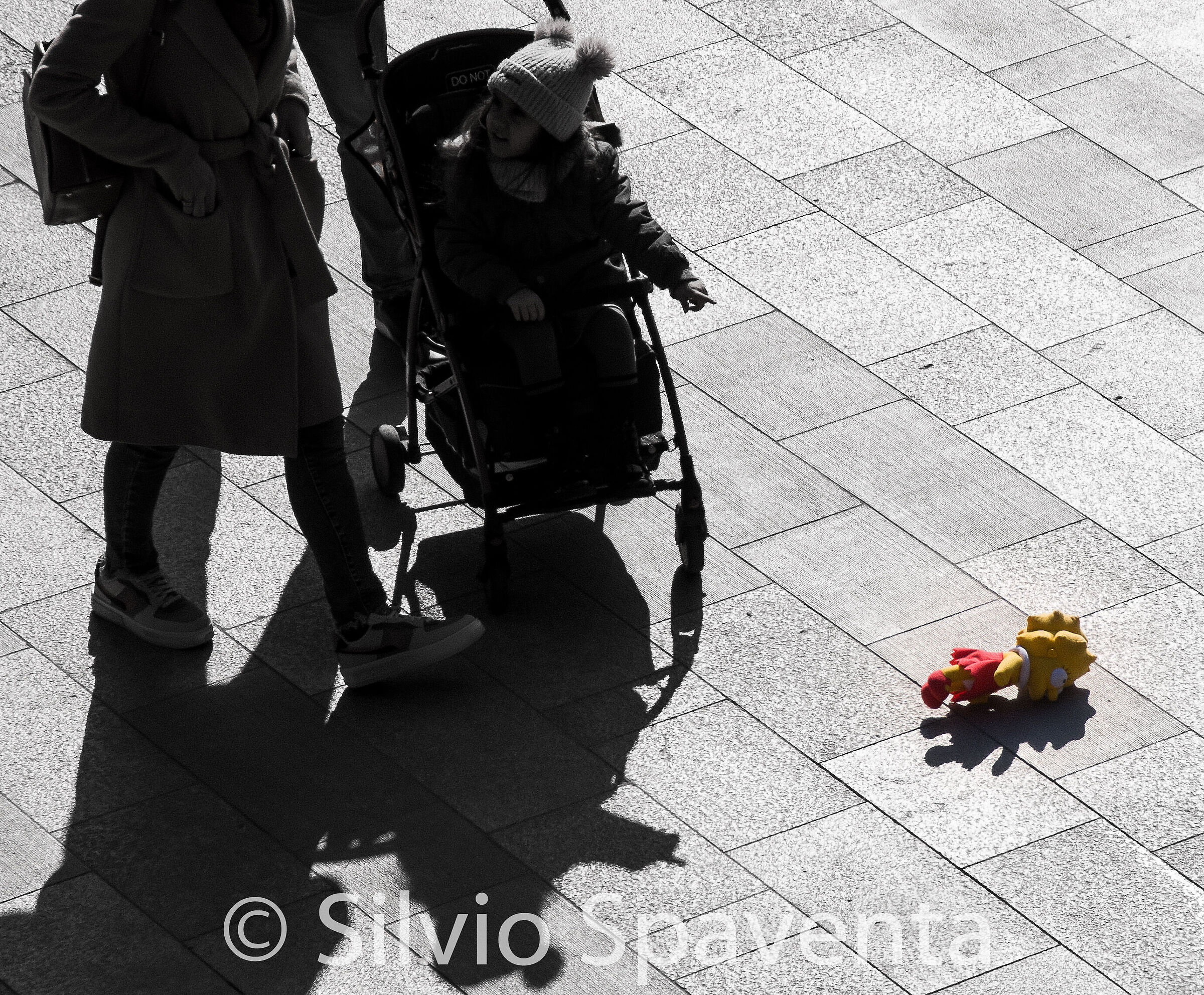 MI prendi il pupazzo mamma?