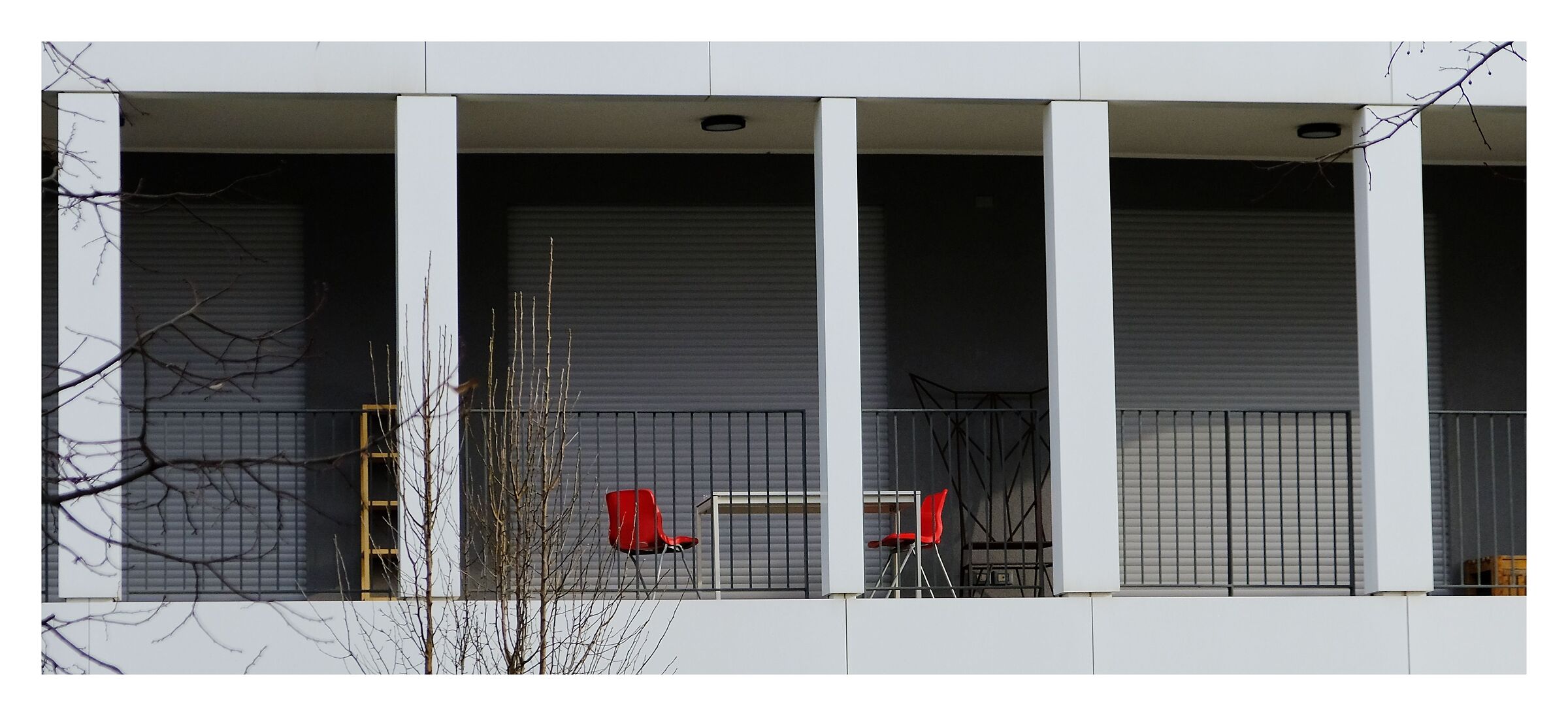 Minimalisms in Ostiense