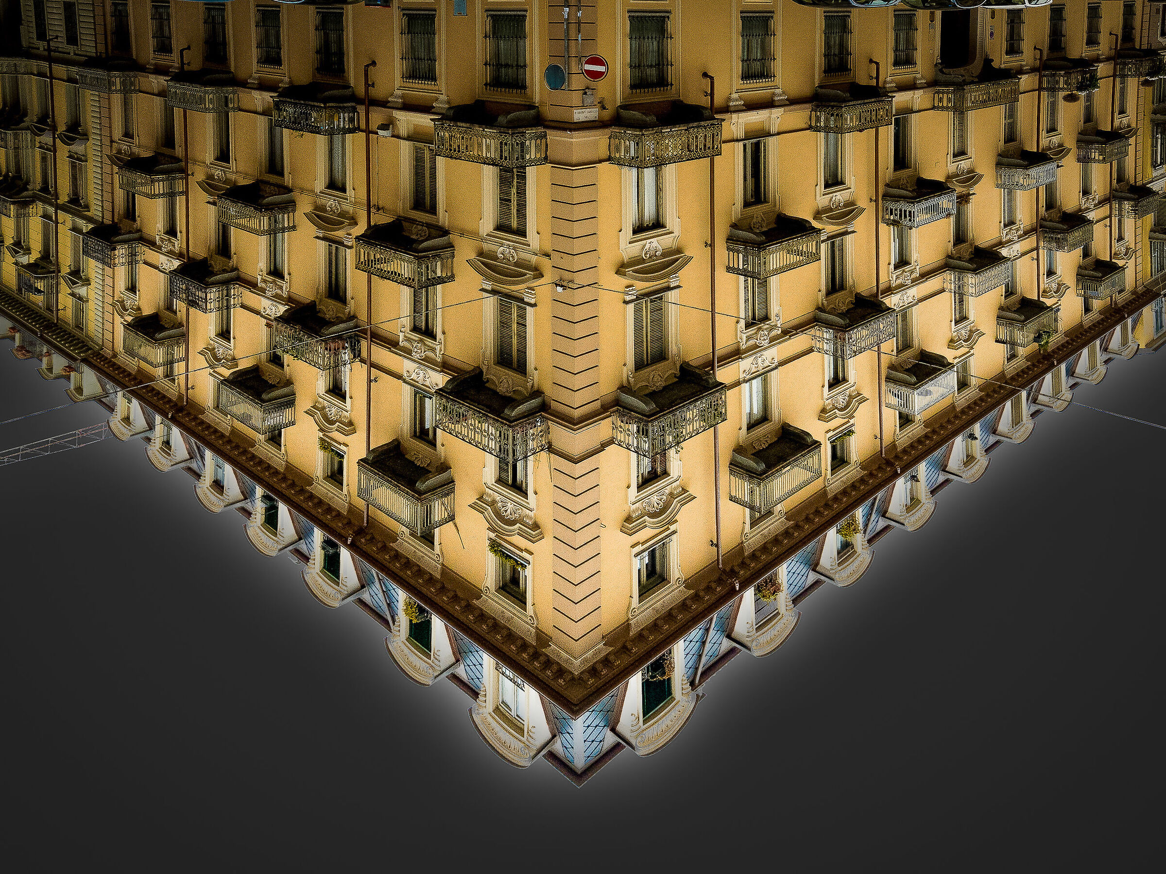 architettura torinese sotto sopra