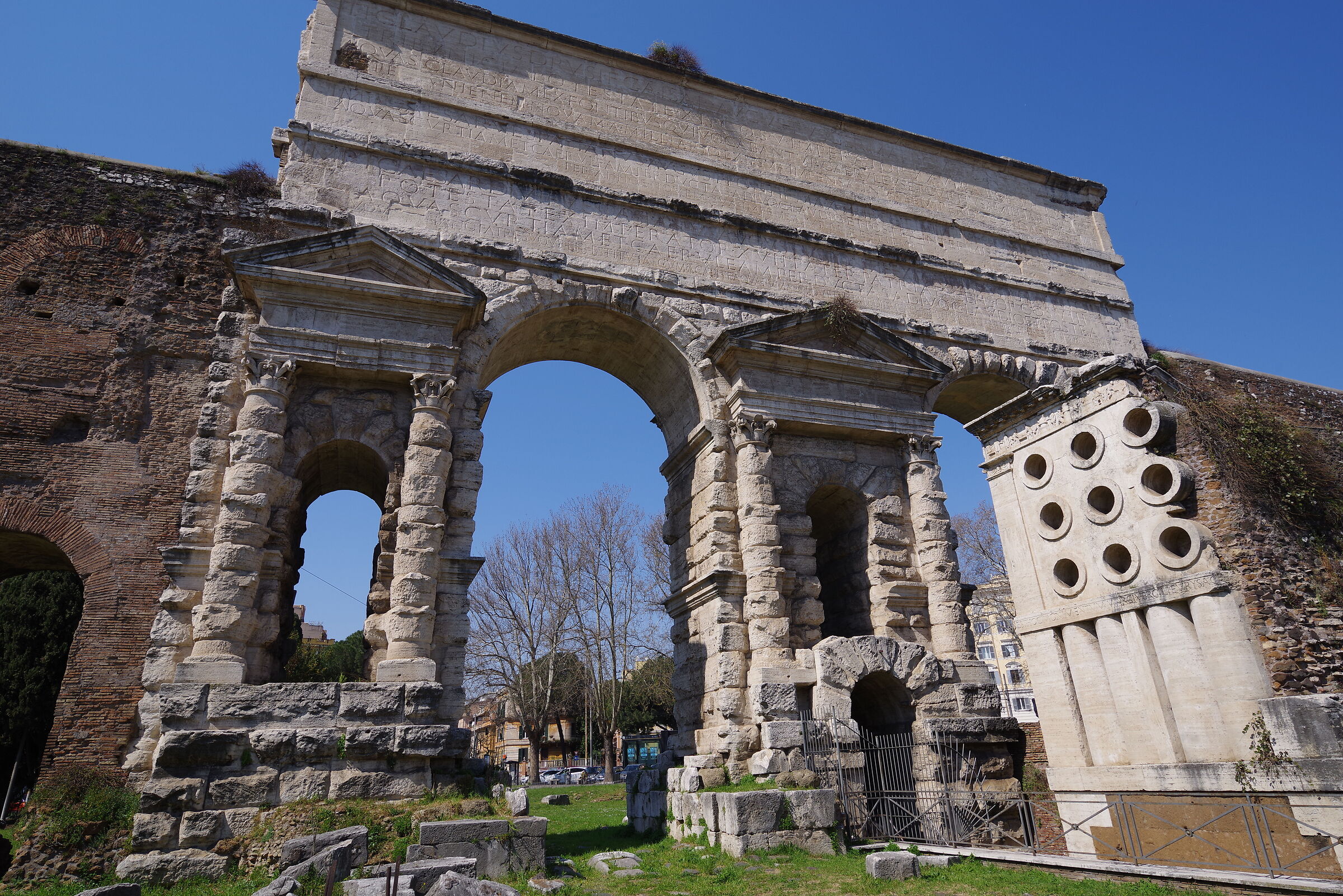 Porta praenestina-labicana