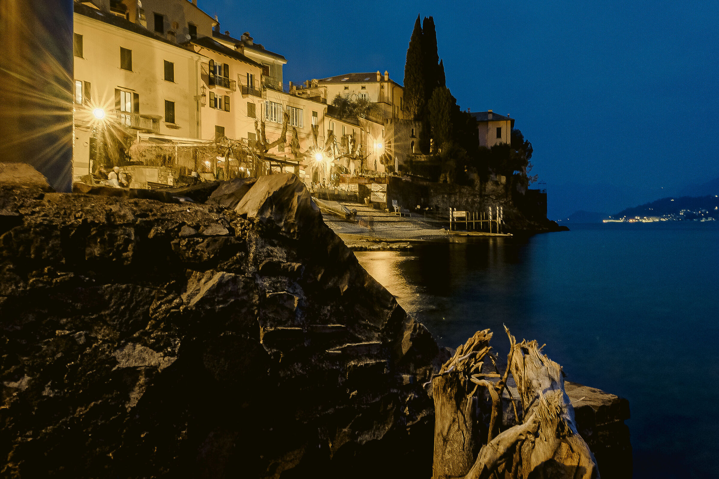 Varenna all'imbrunire