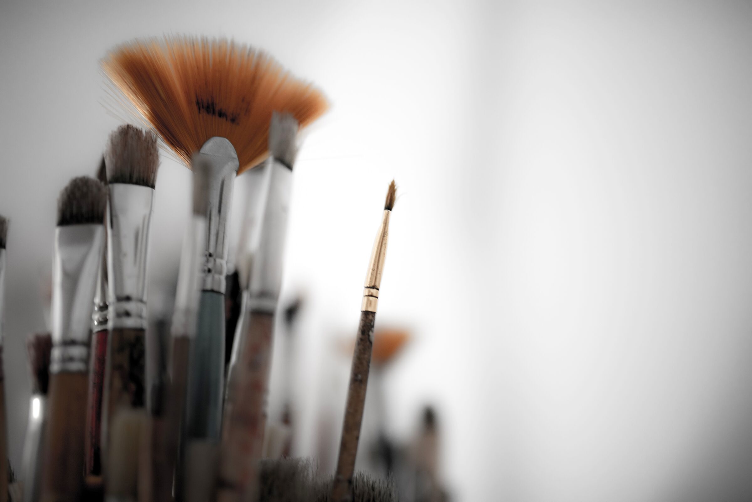 Paused brushes