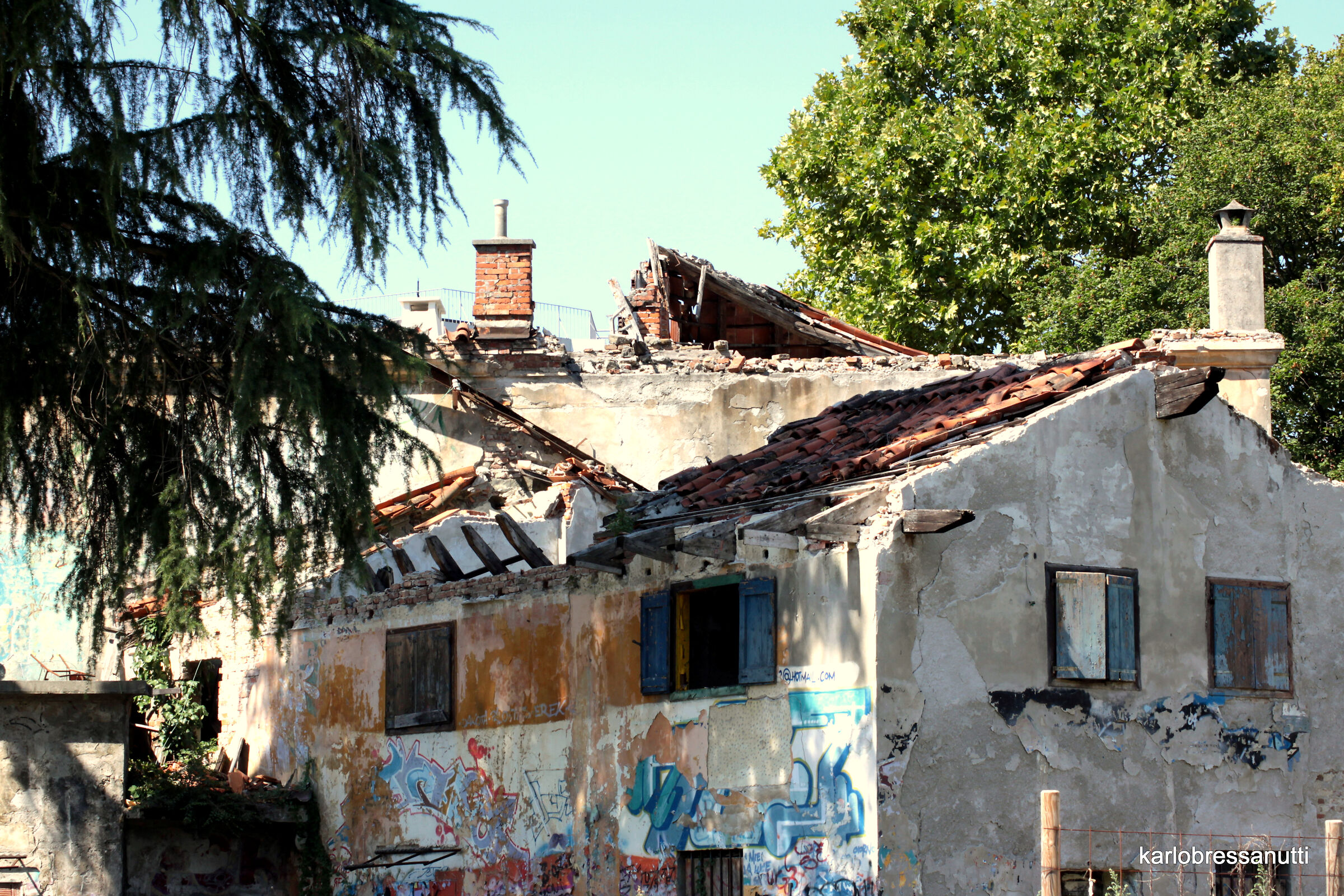 Urban decay 1