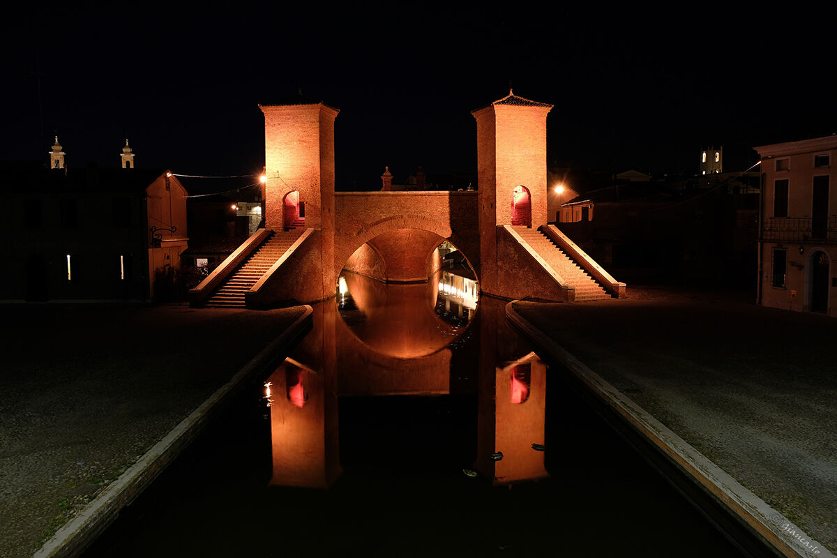 the nocturnal charm in Comacchio