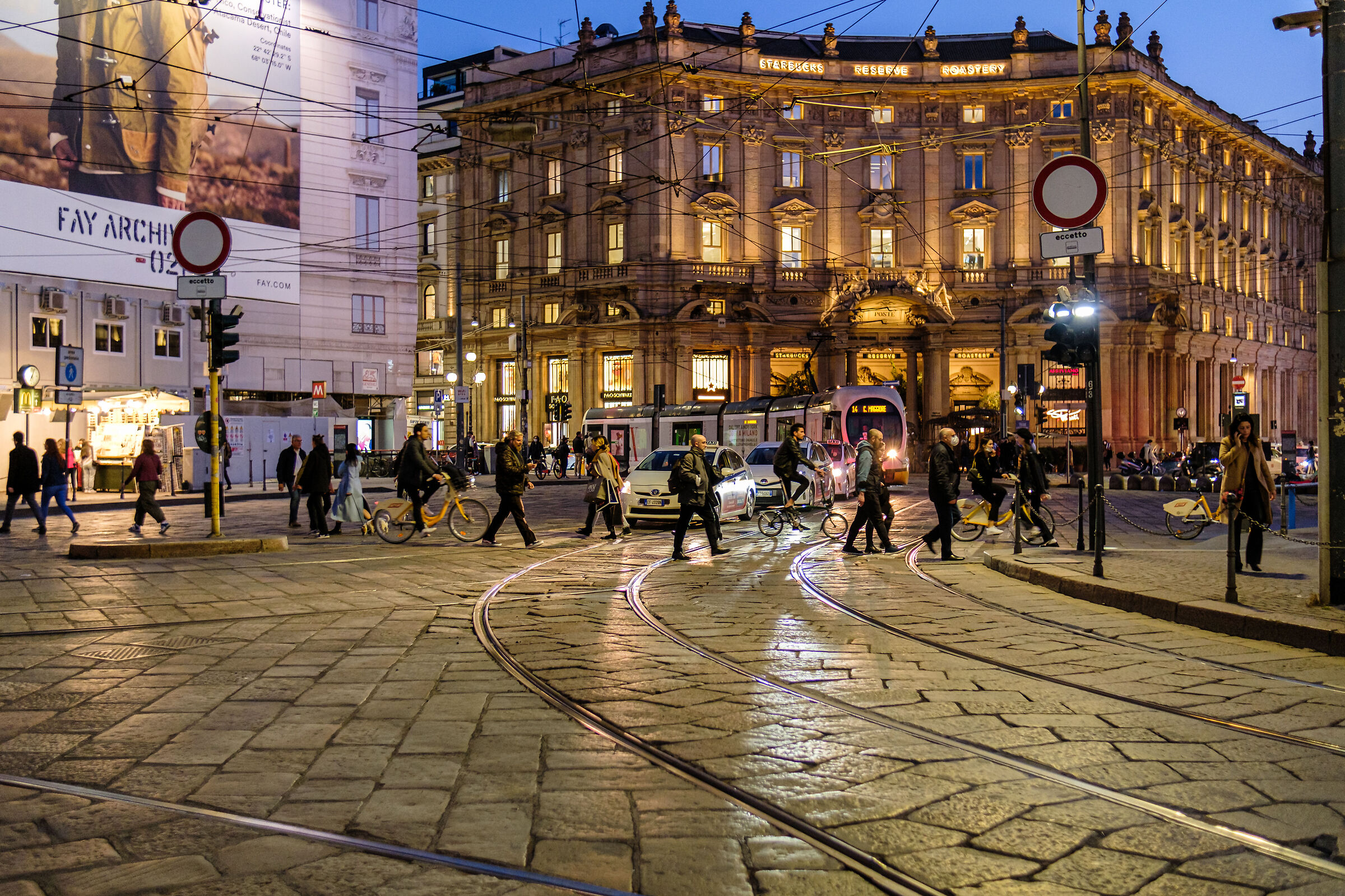 Piazza Cordusio - Milan