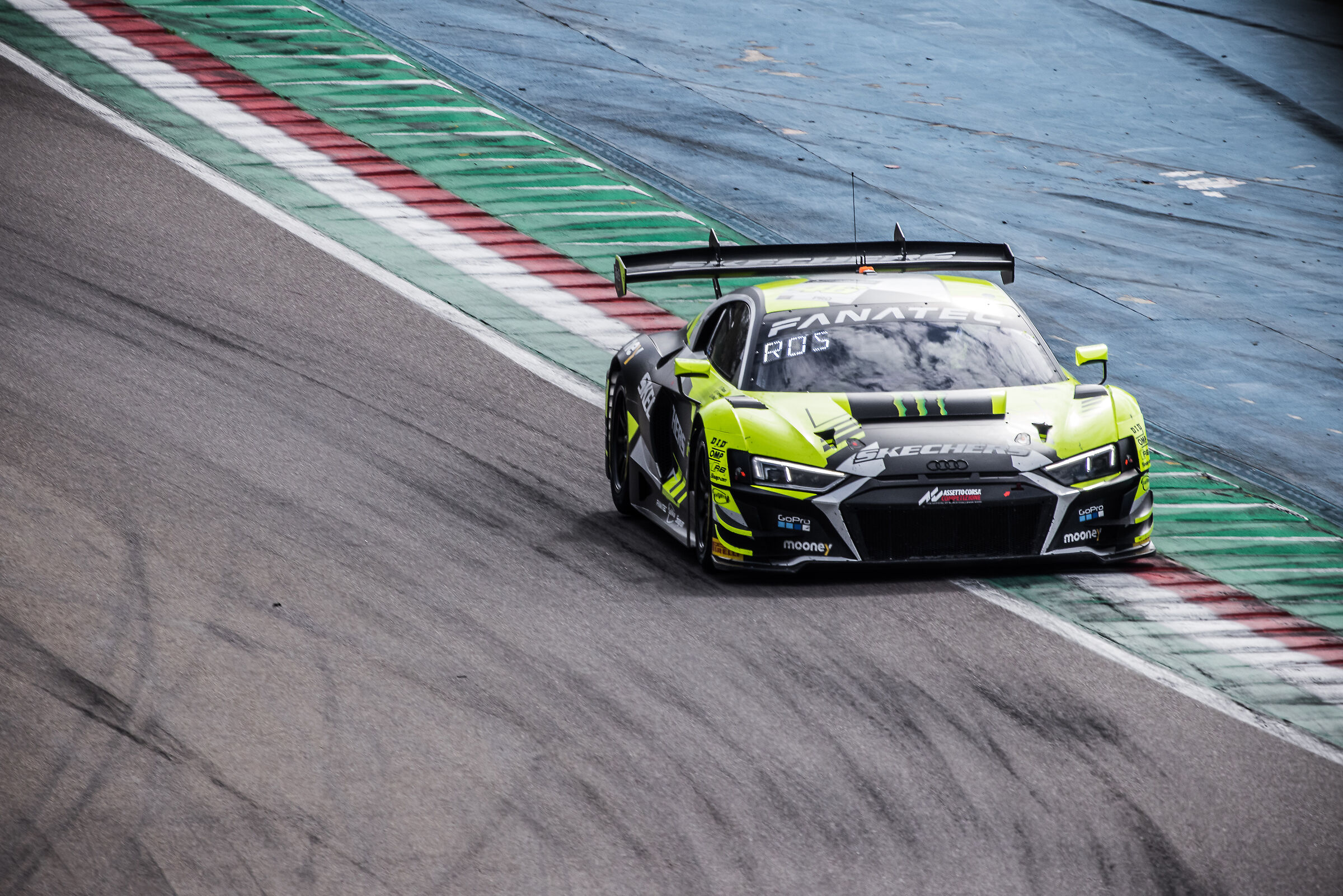 Valentino Rossi makes his debut in GT World Challenge Europe