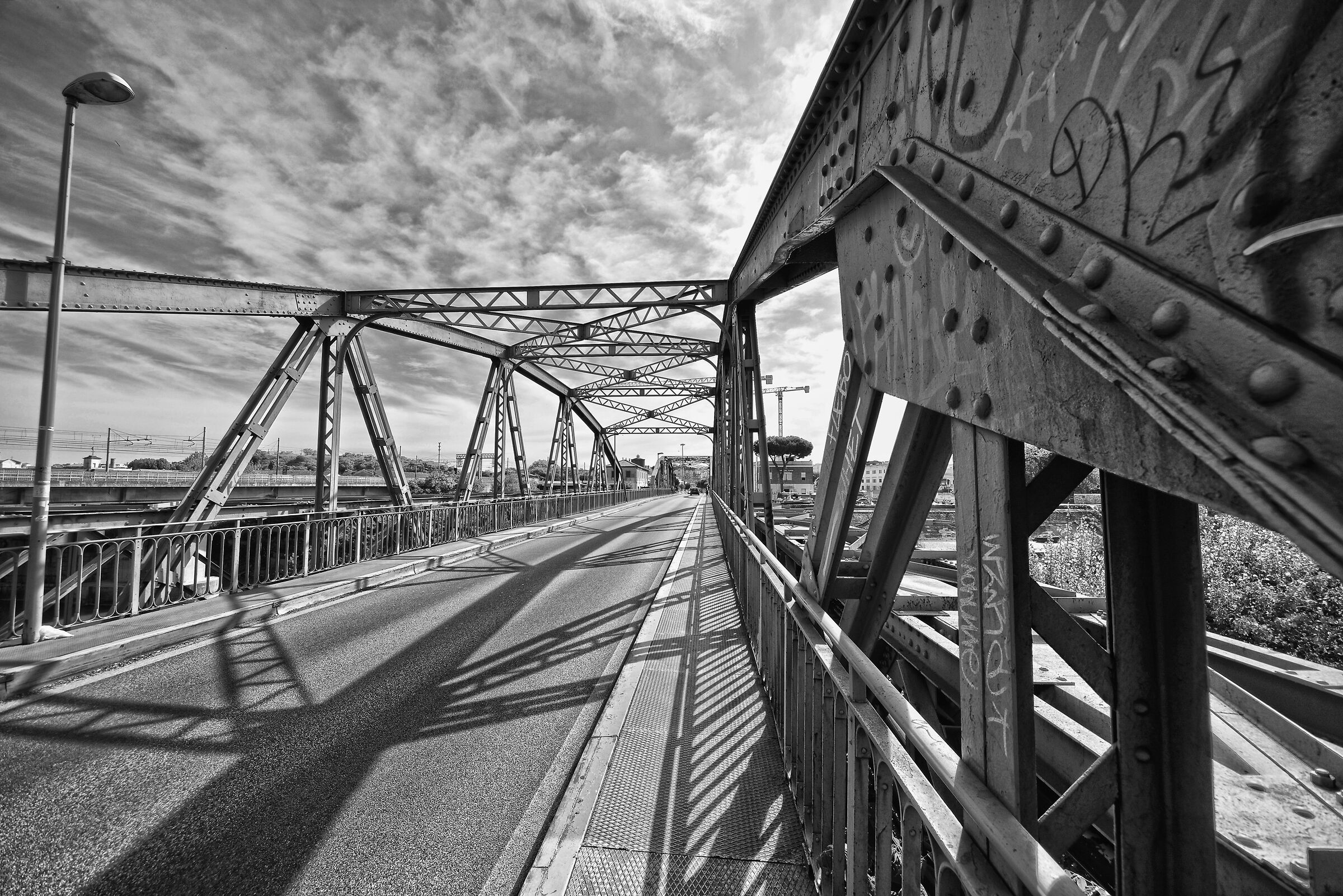 Ponte di ferro prima dell'incendio