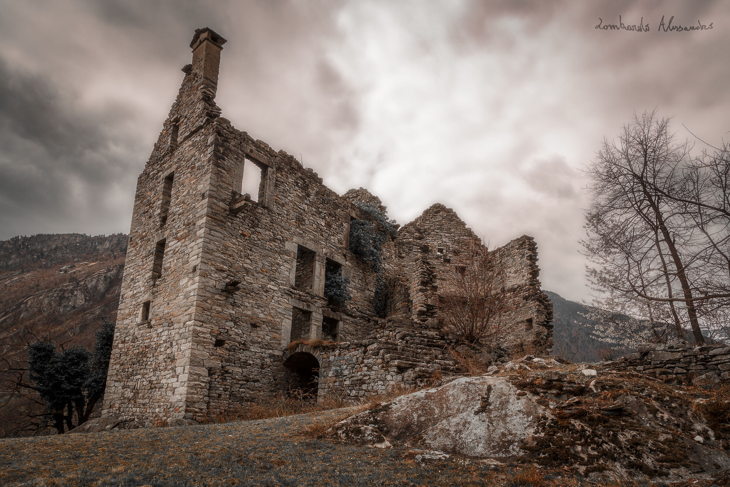La rocca dei picchi, Montecrestese