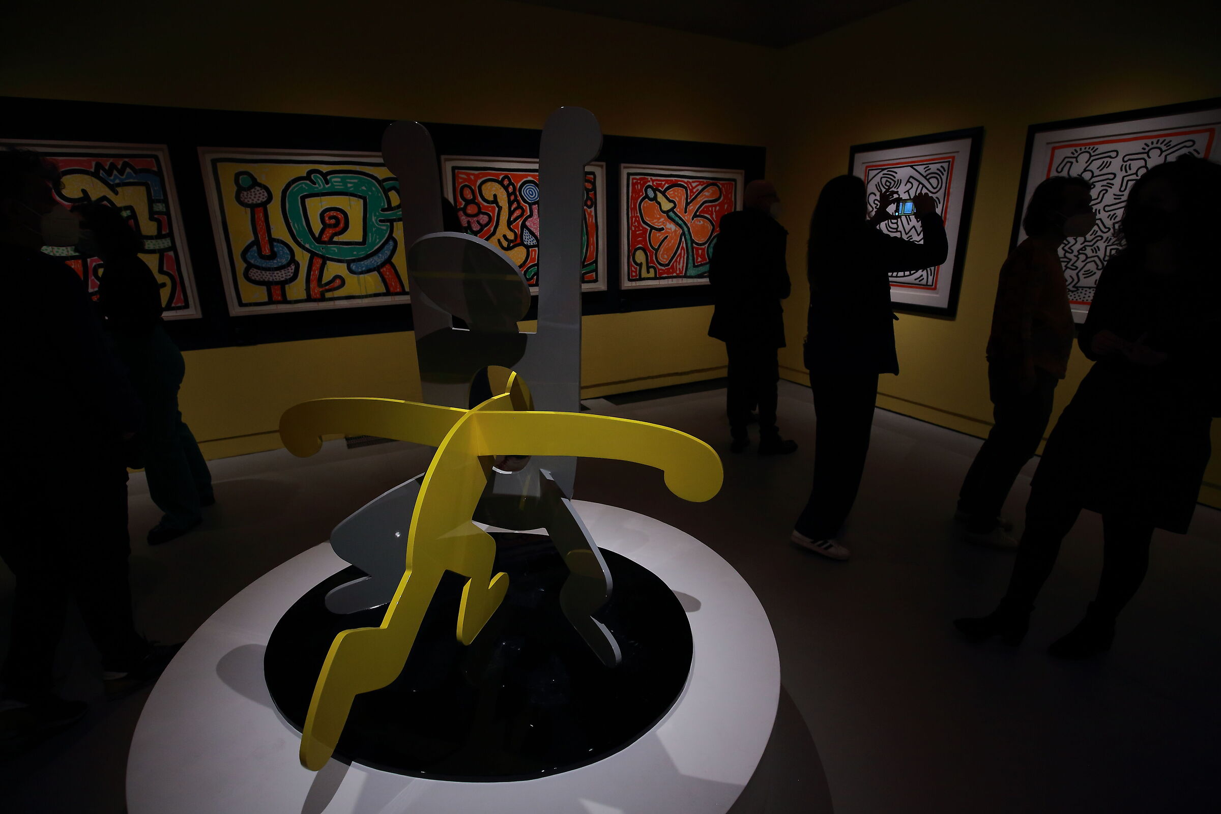 With your head inside the art