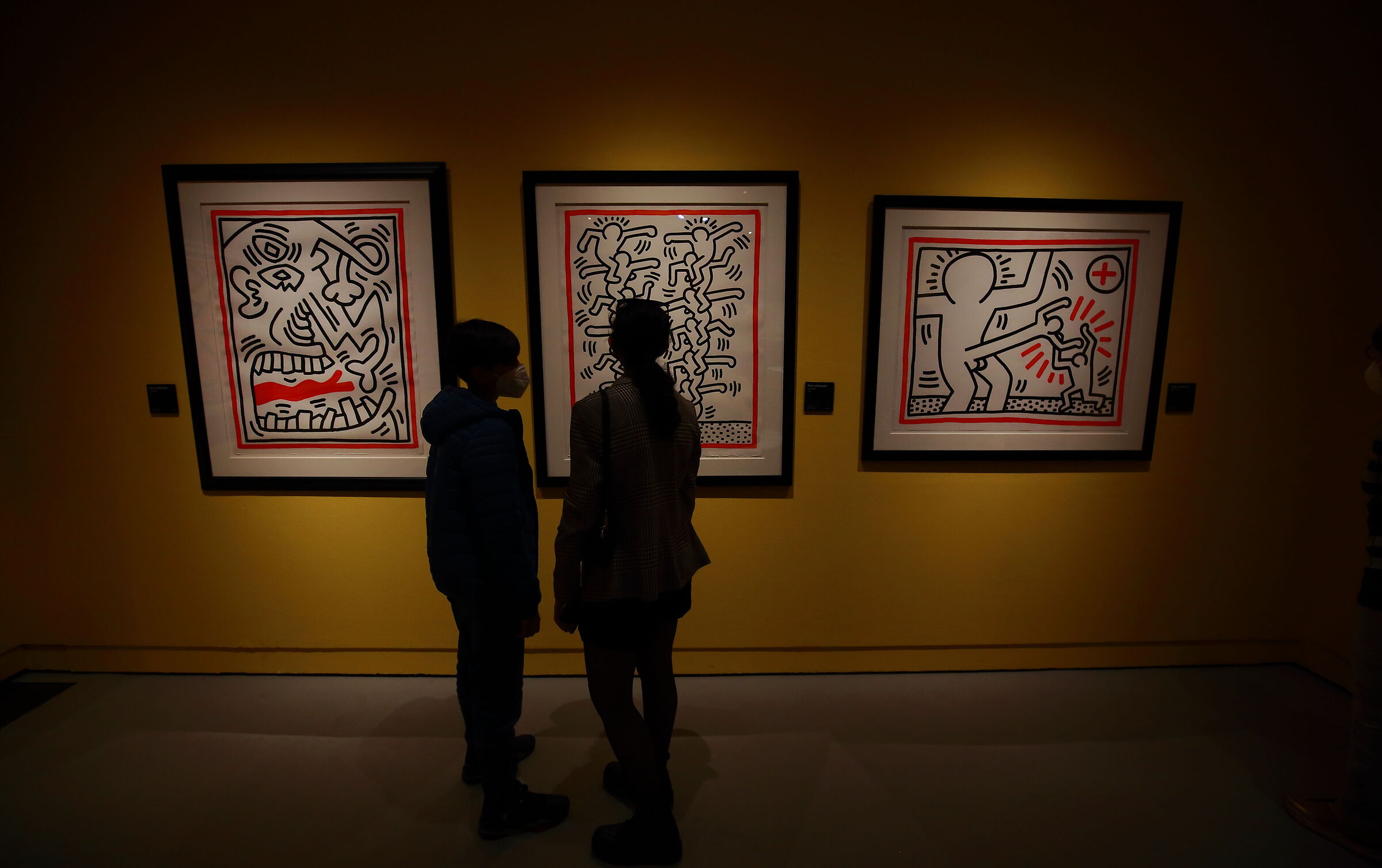 Shadows attracted by the power of communication