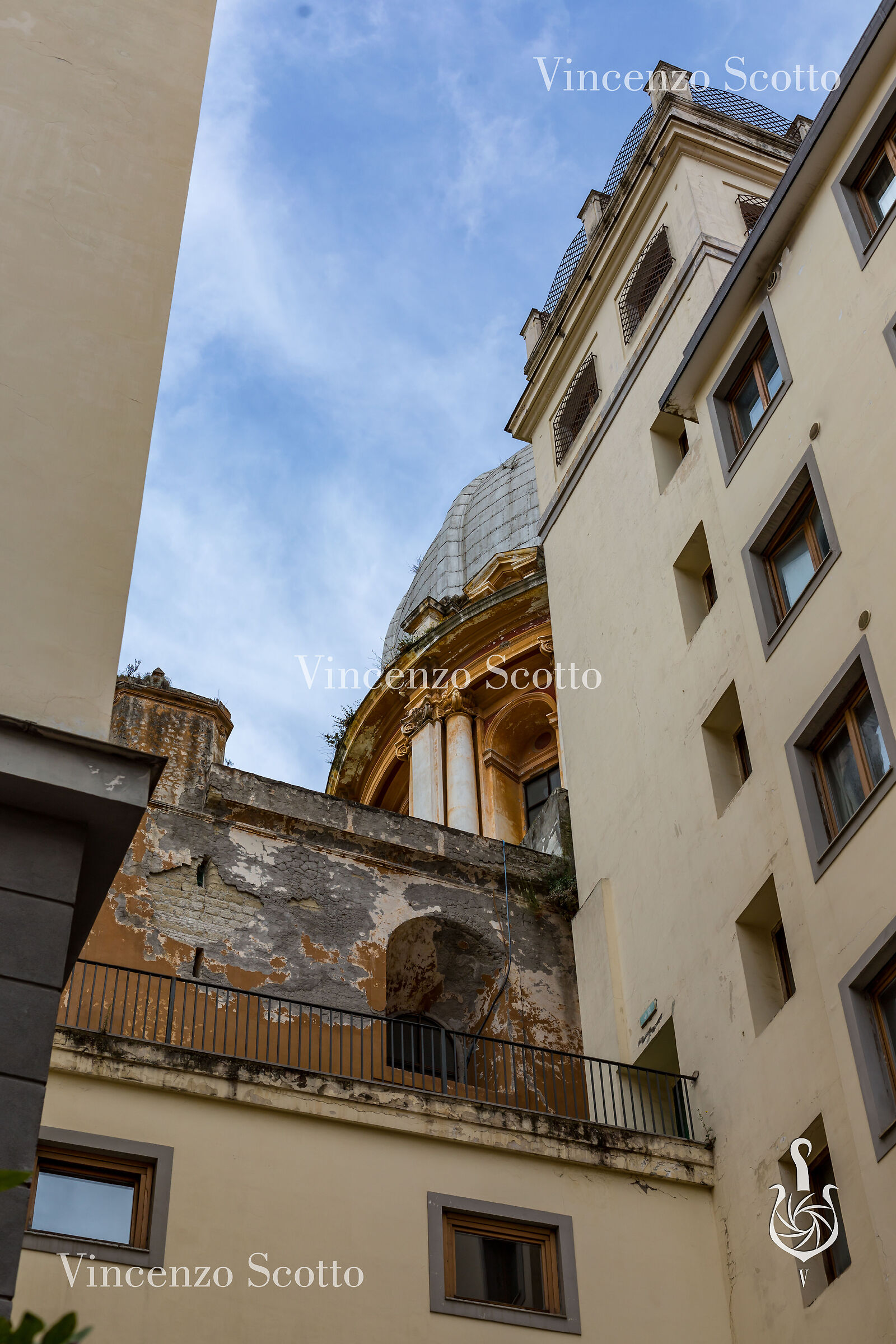 "Lines, Convergences, Dome."