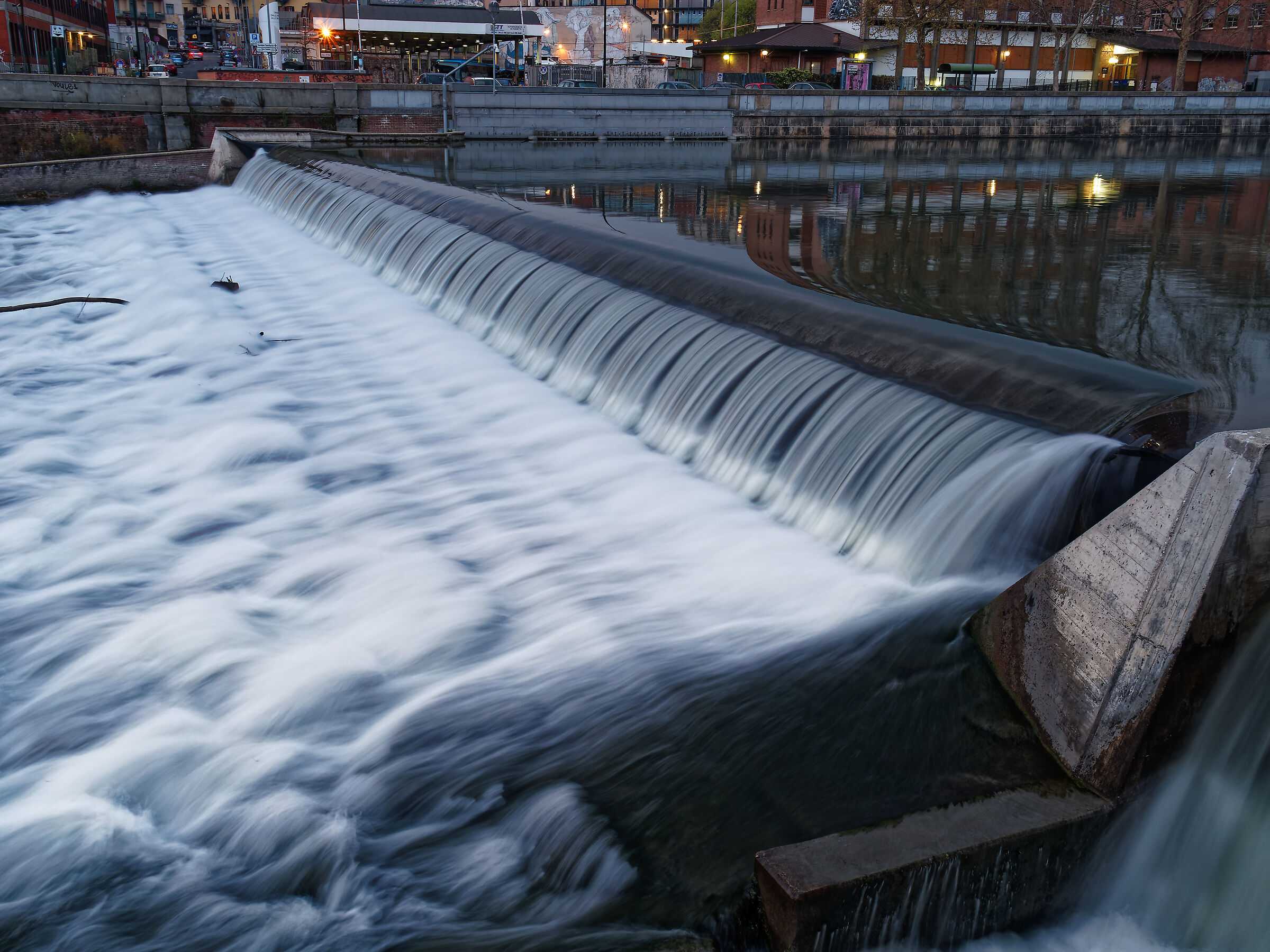 Water jump along the Dora