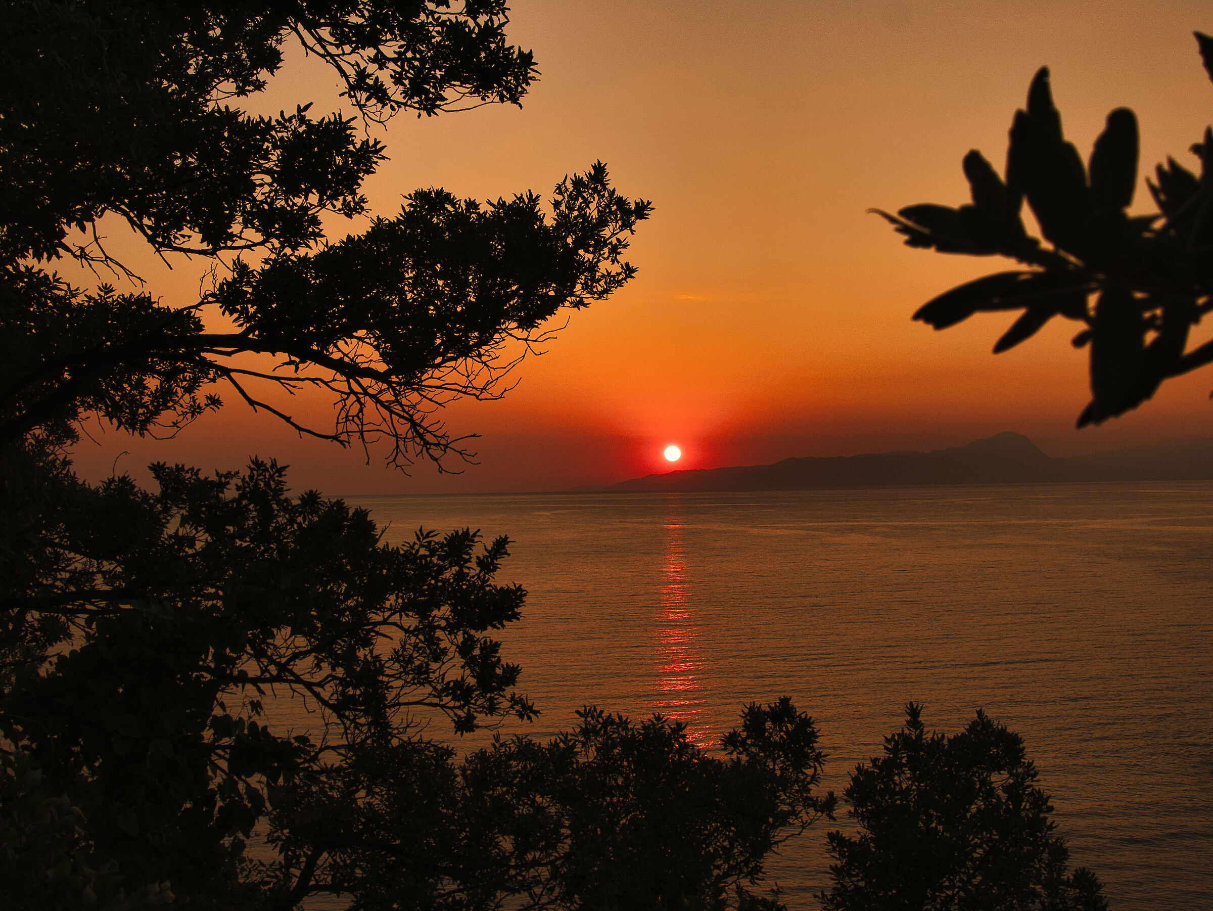 Tramonto sul mare