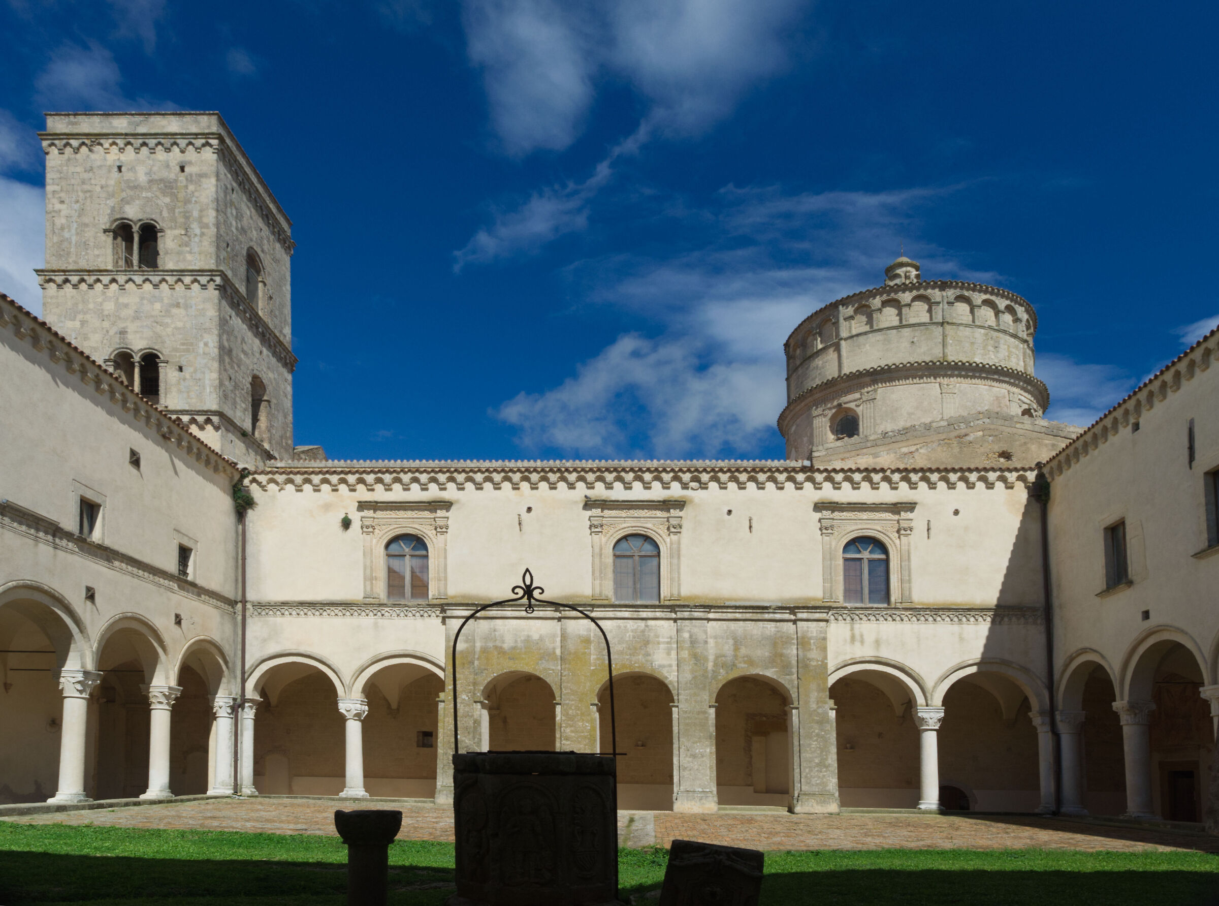 Abbazia S. Michele Arcangelo di Montescaglioso