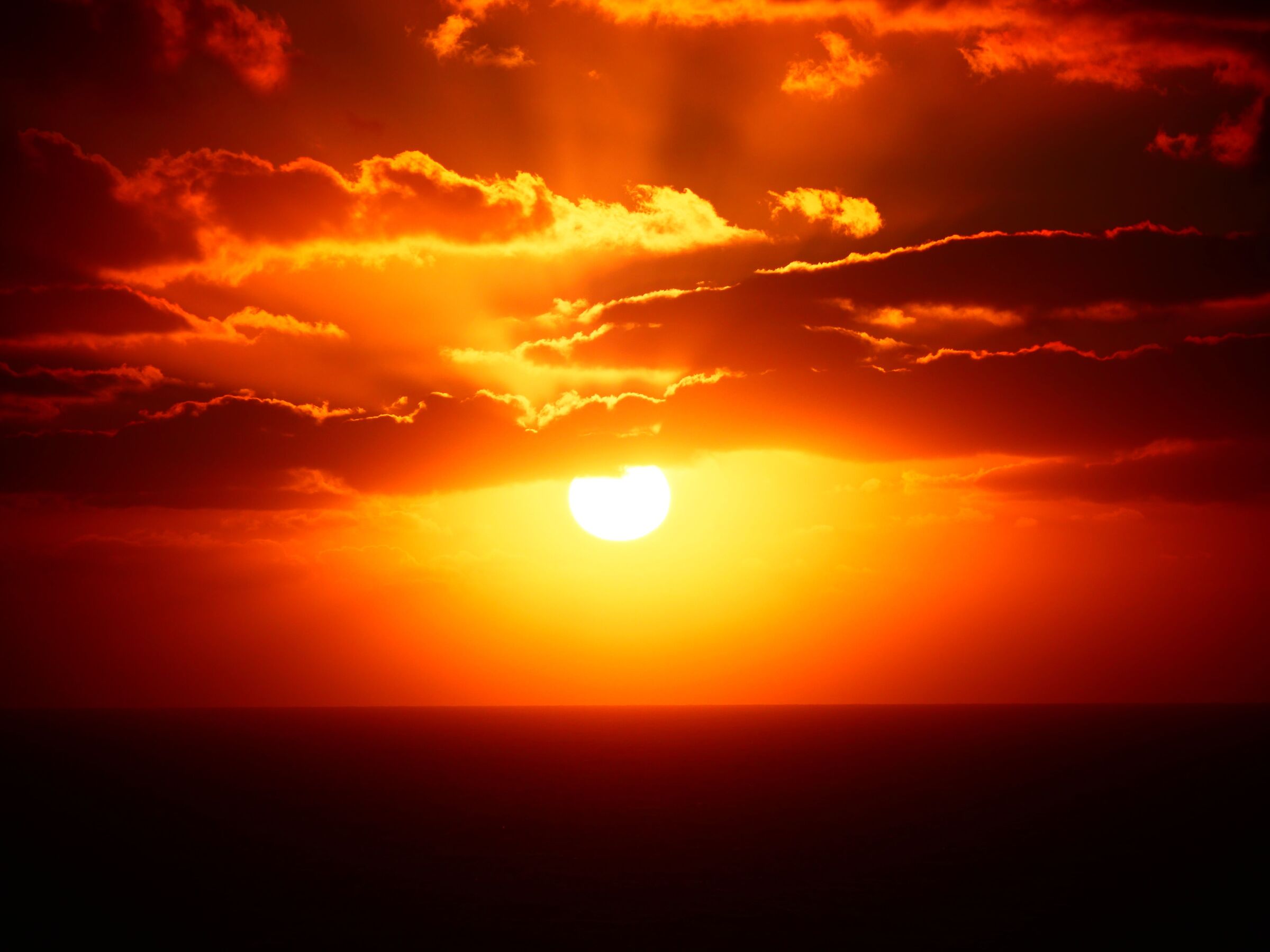 A sunset to the kiss