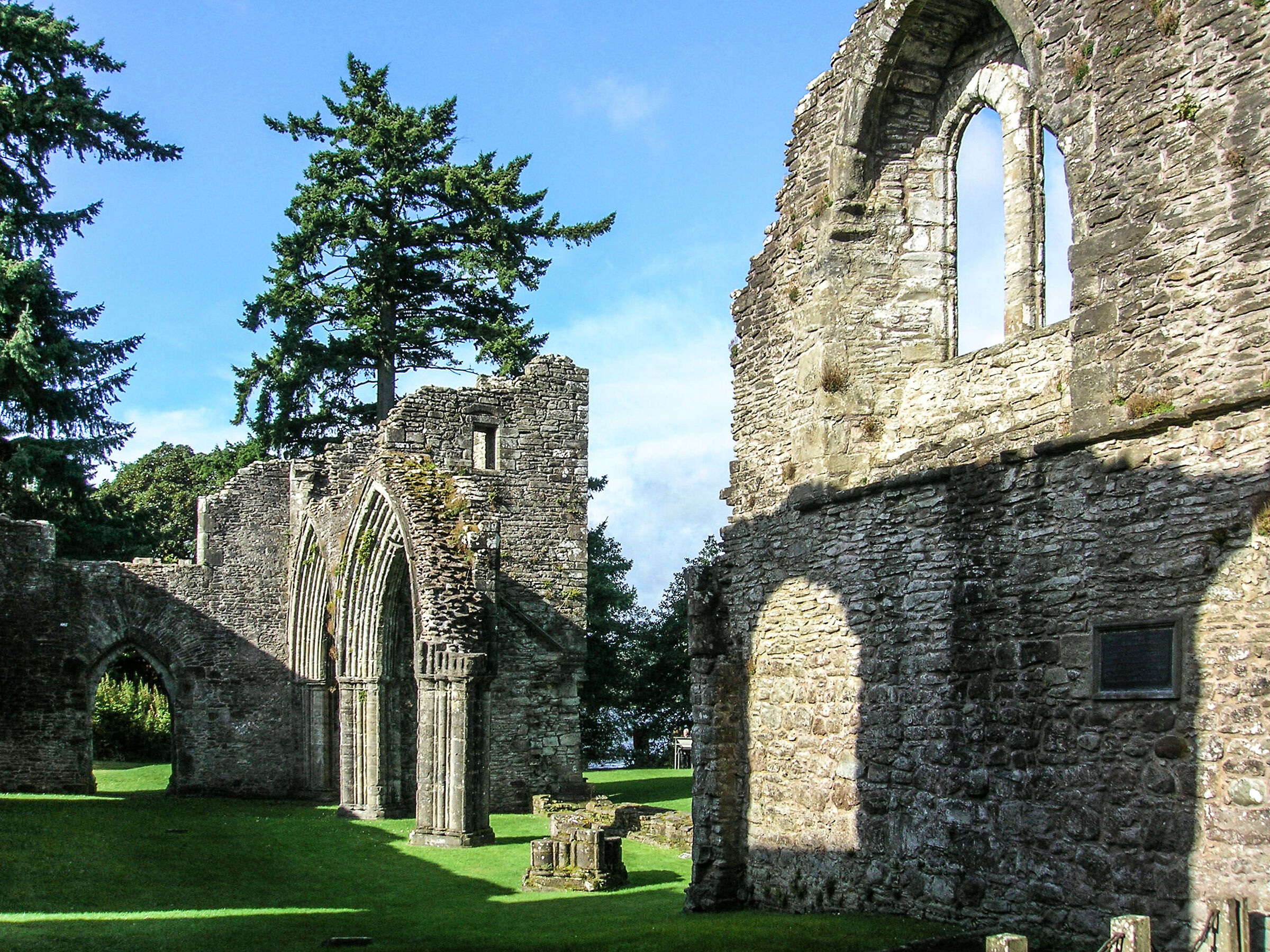Inchmahome Priory
