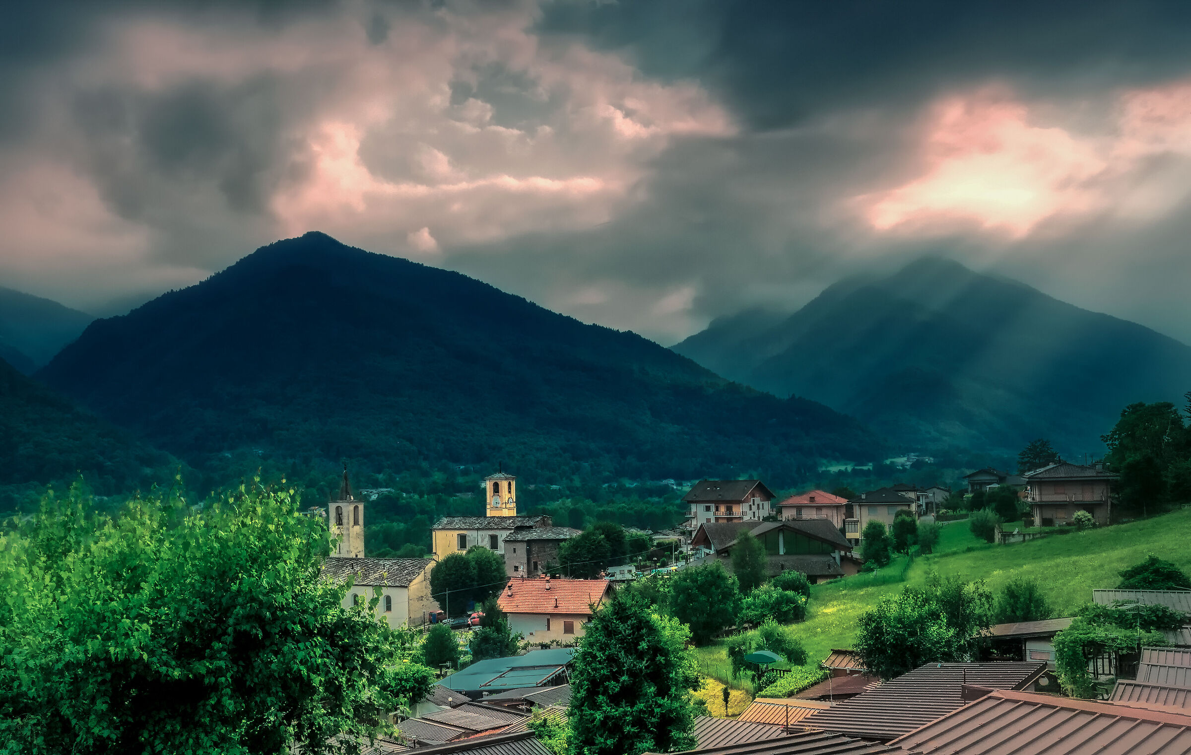 Threatening clouds