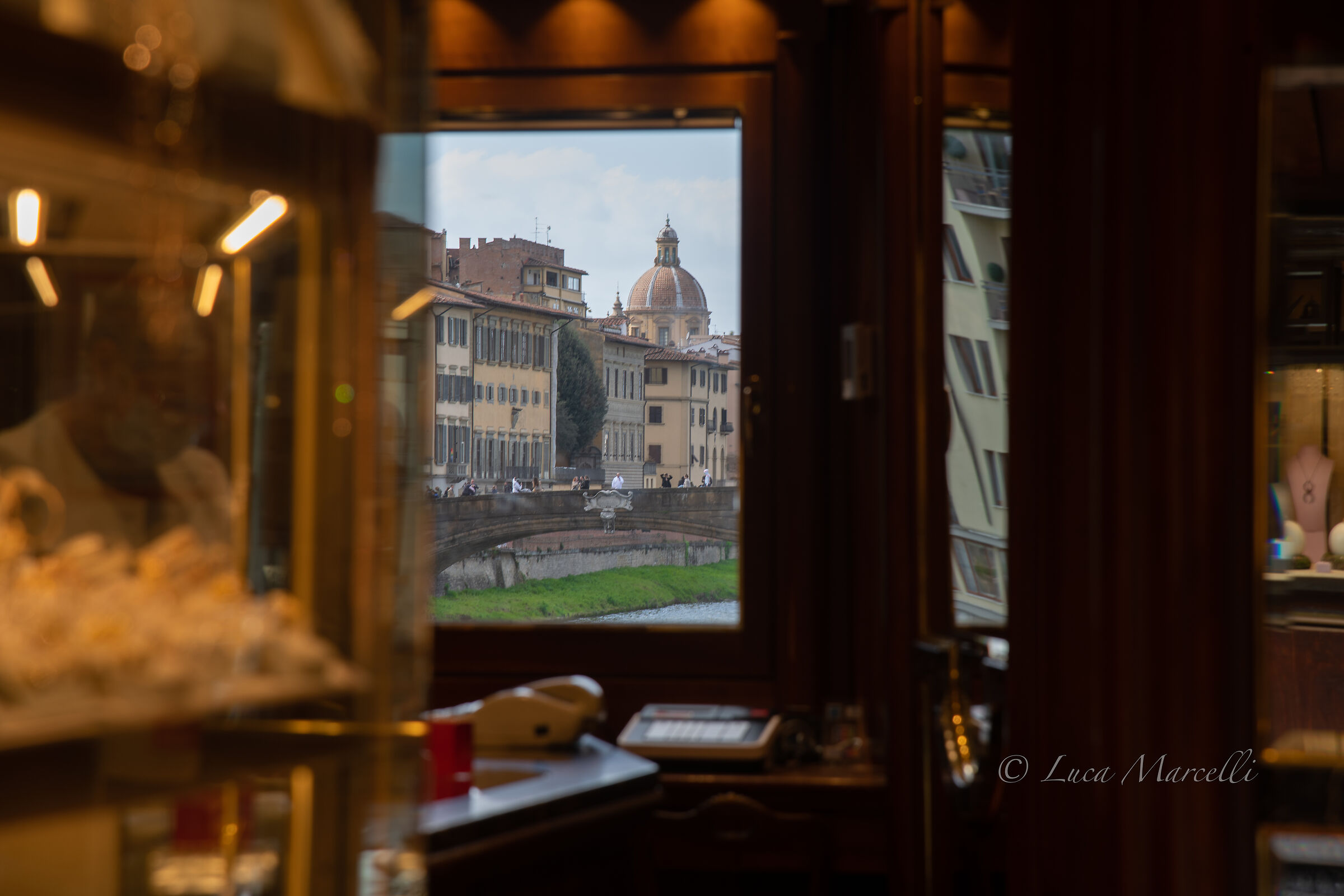 Sight is more precious than jewelry