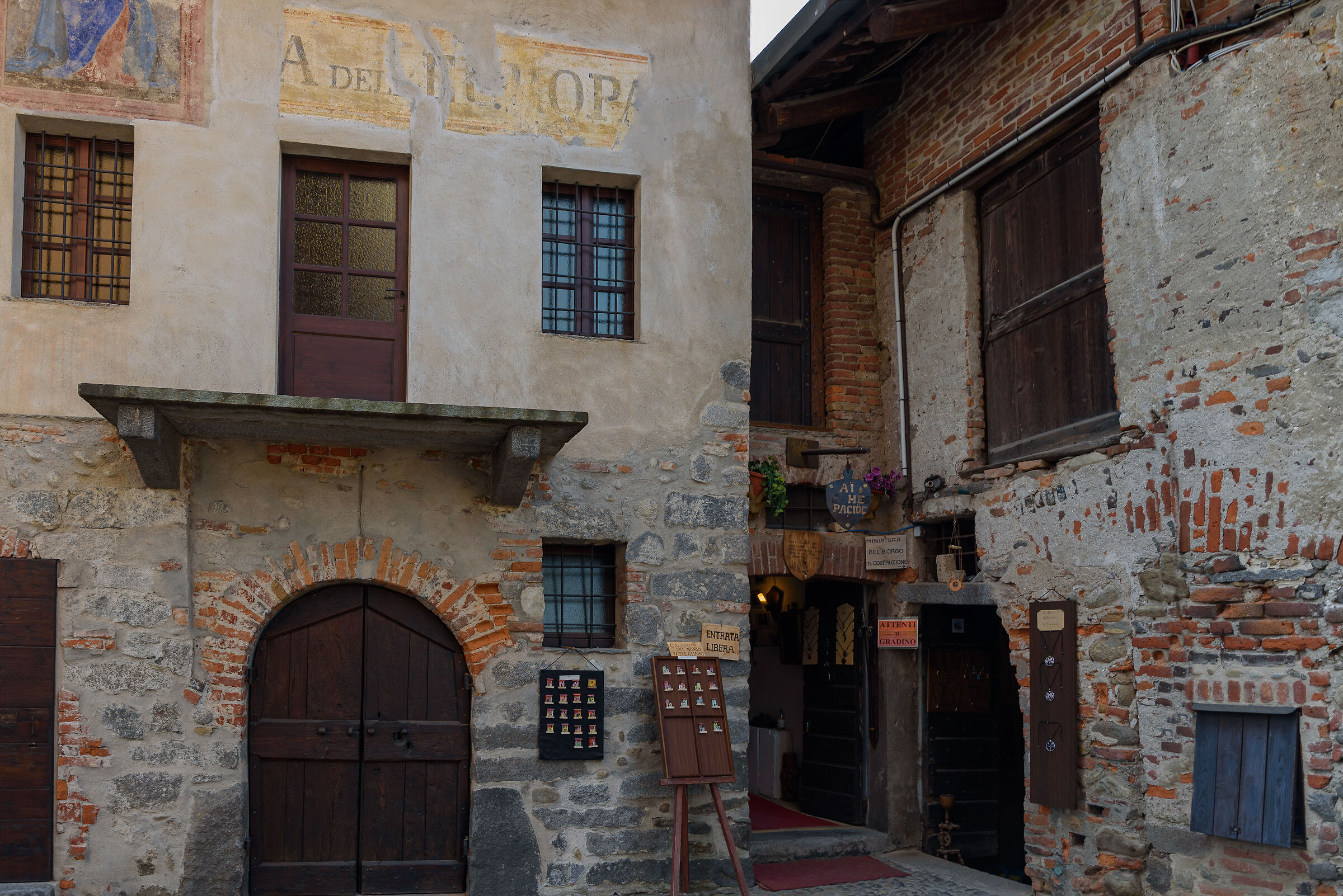 Artigianato locale, Ricetto di Candelo