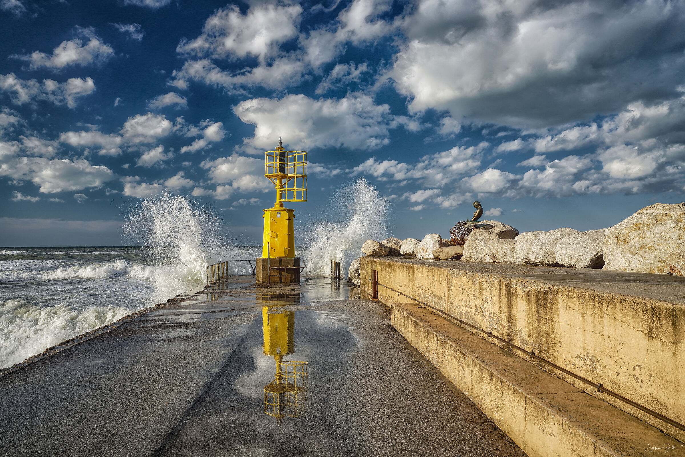 Pomeriggio di Pasqua 2022 al porto di Senigallia...
