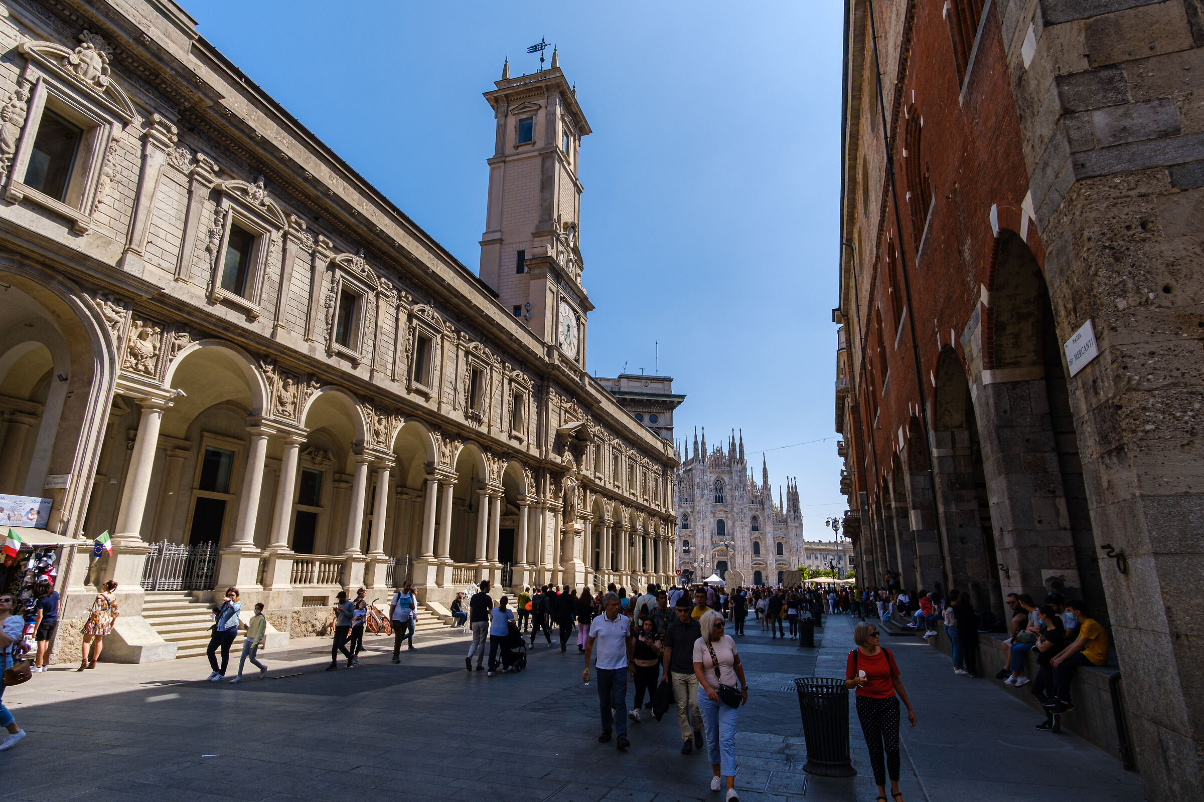 Piazza Mercanti - Milan