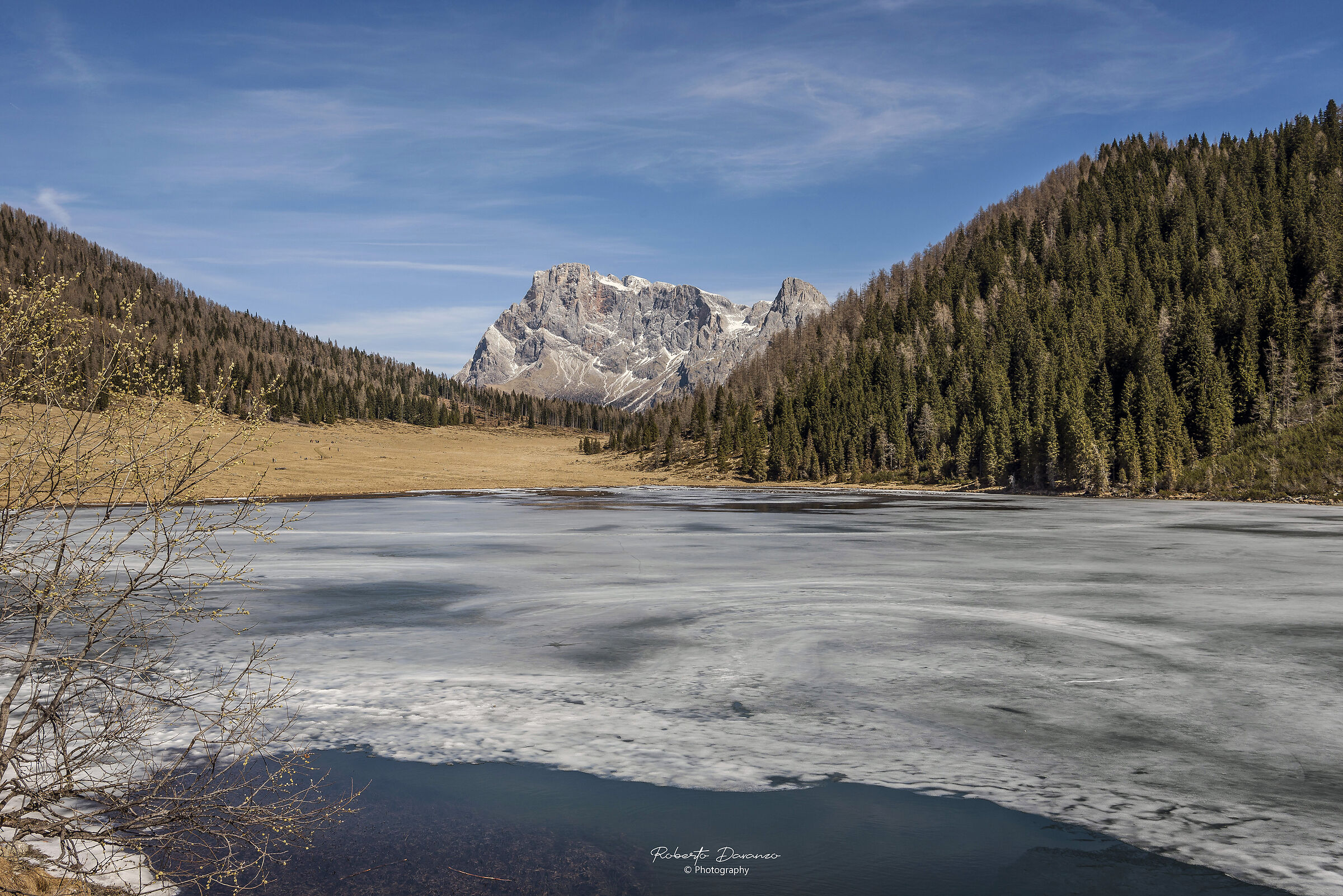 The thaw at Lake Calaita