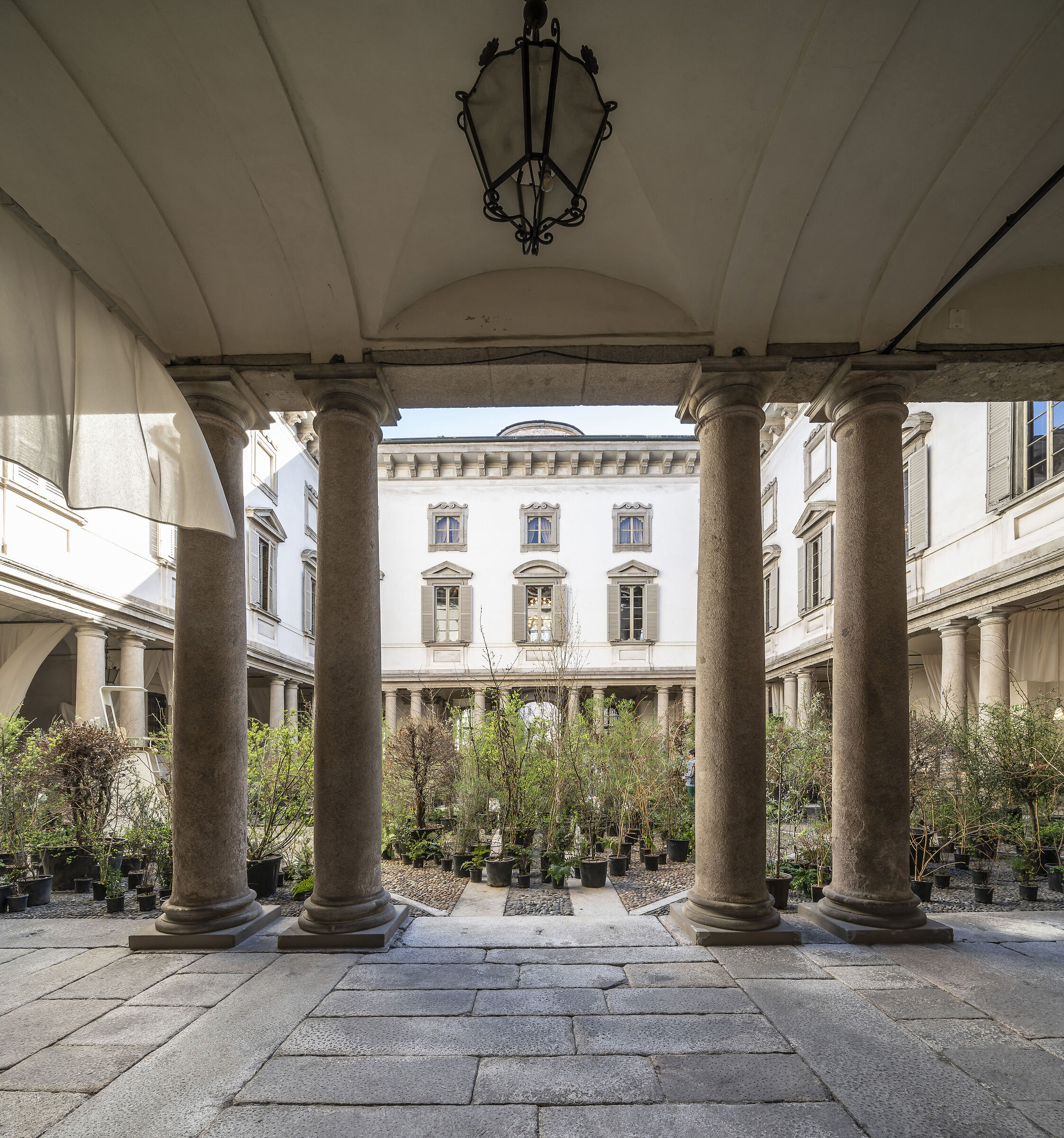 Palazzo Litta - Central Courtyard - 5