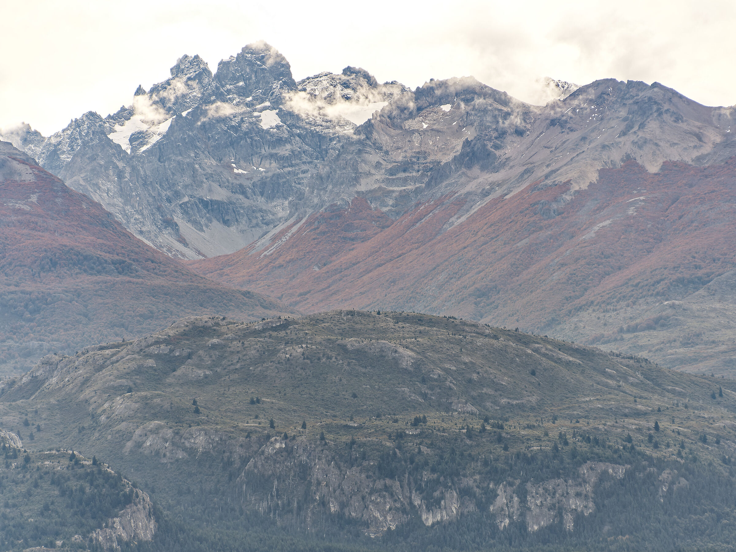 Ande che si tingono di rosso in autunno