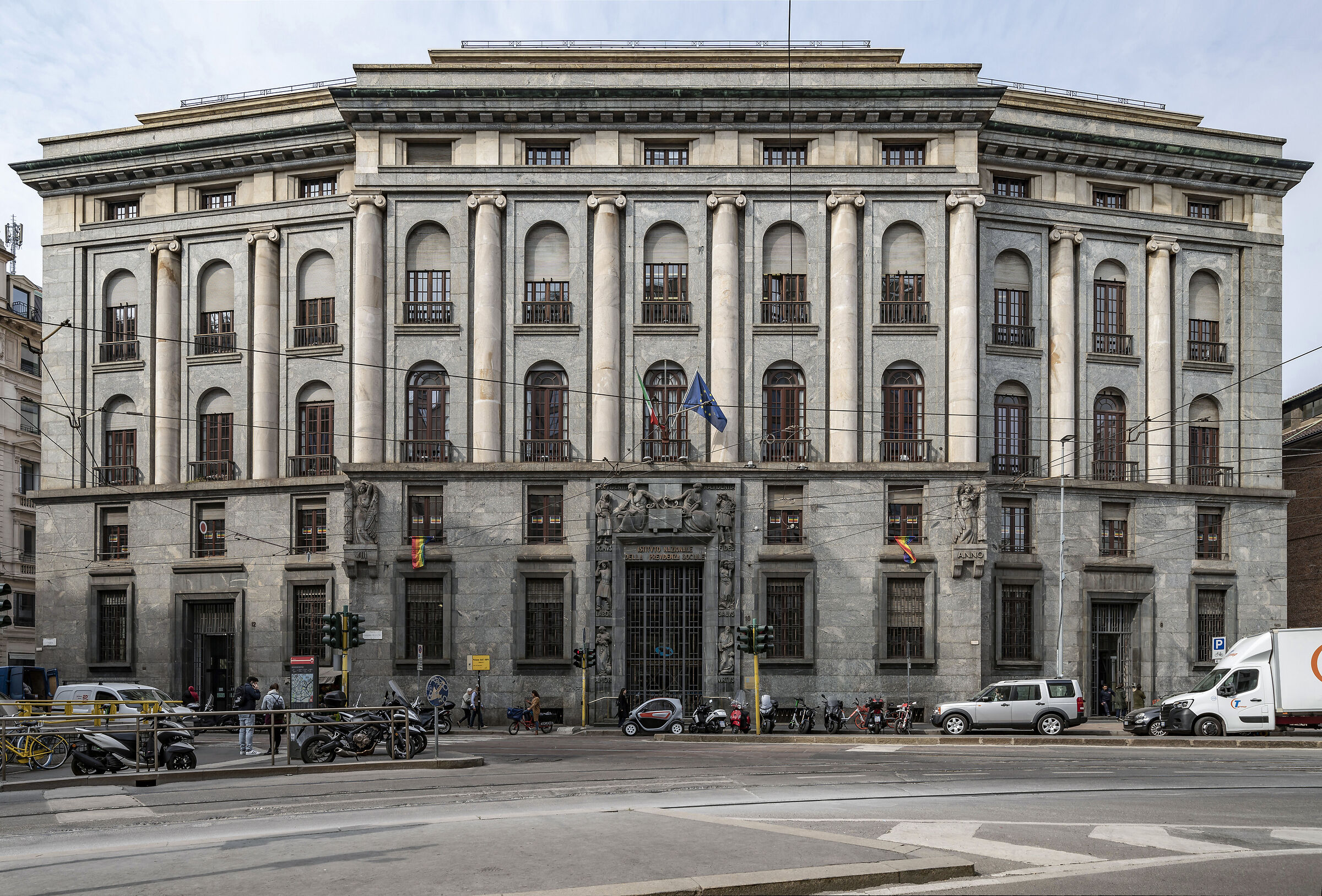 Palazzo Inps in Piazza Missori - 1