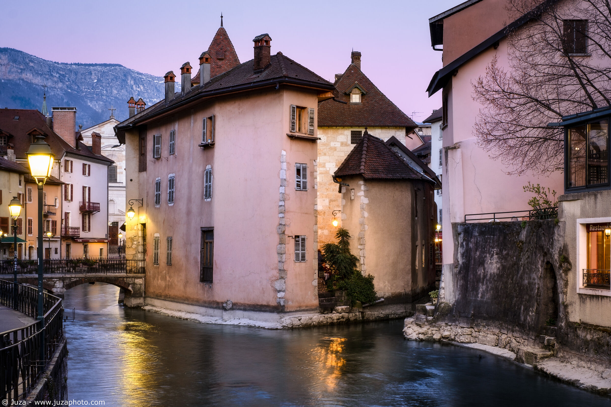 Tra i canali di Annecy