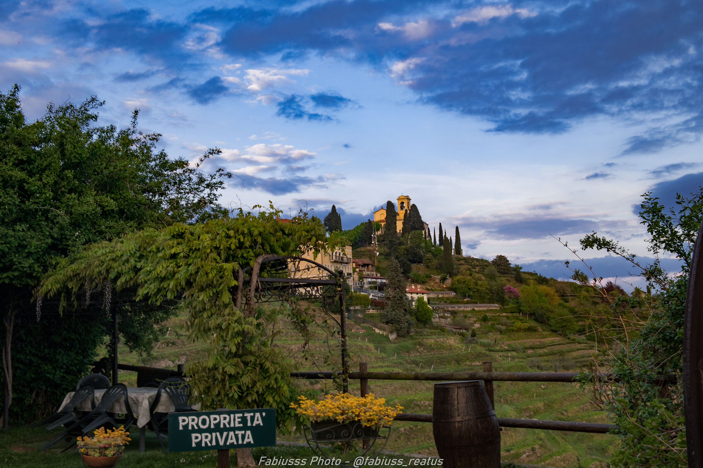Montevecchia al tramonto