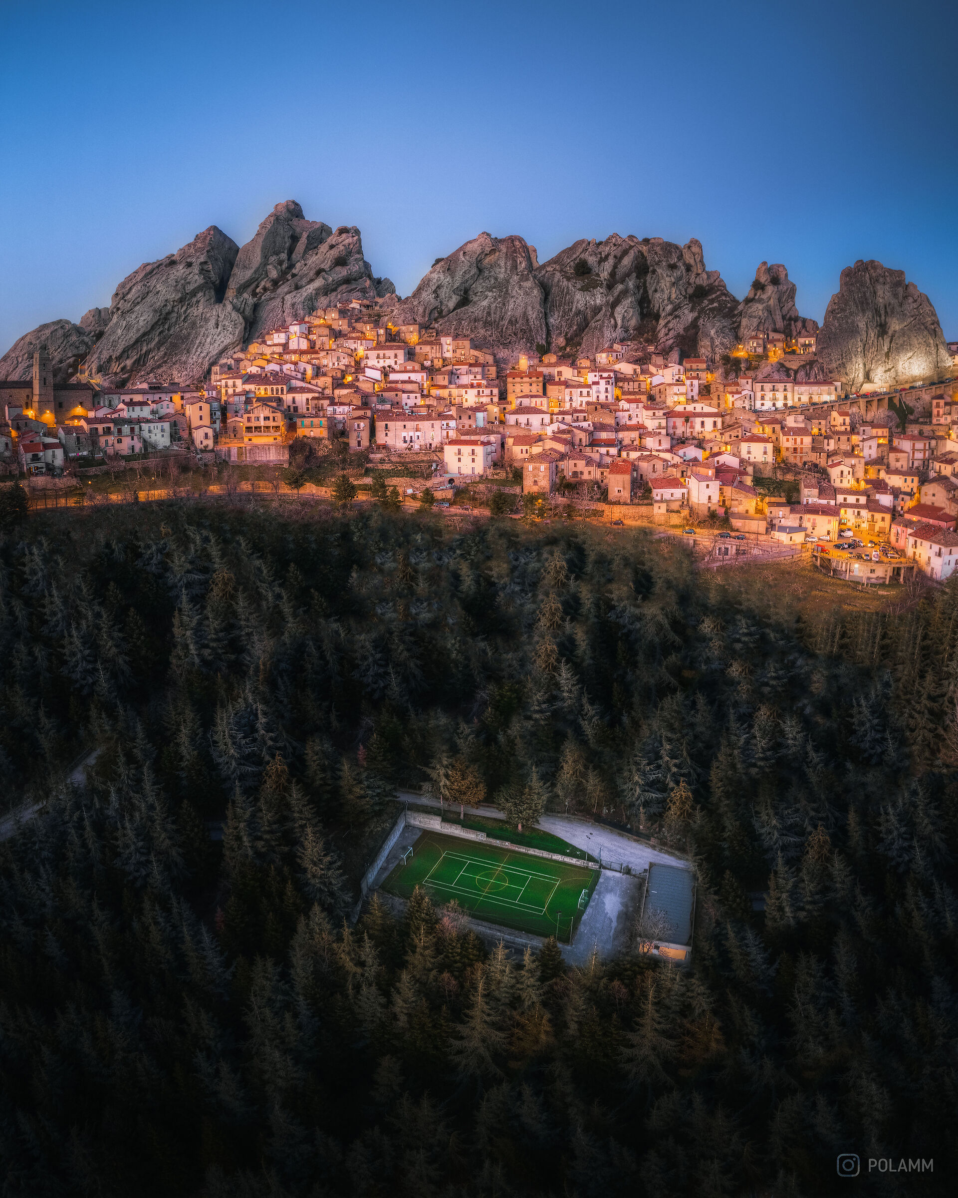 Pietrapertosa Hotels