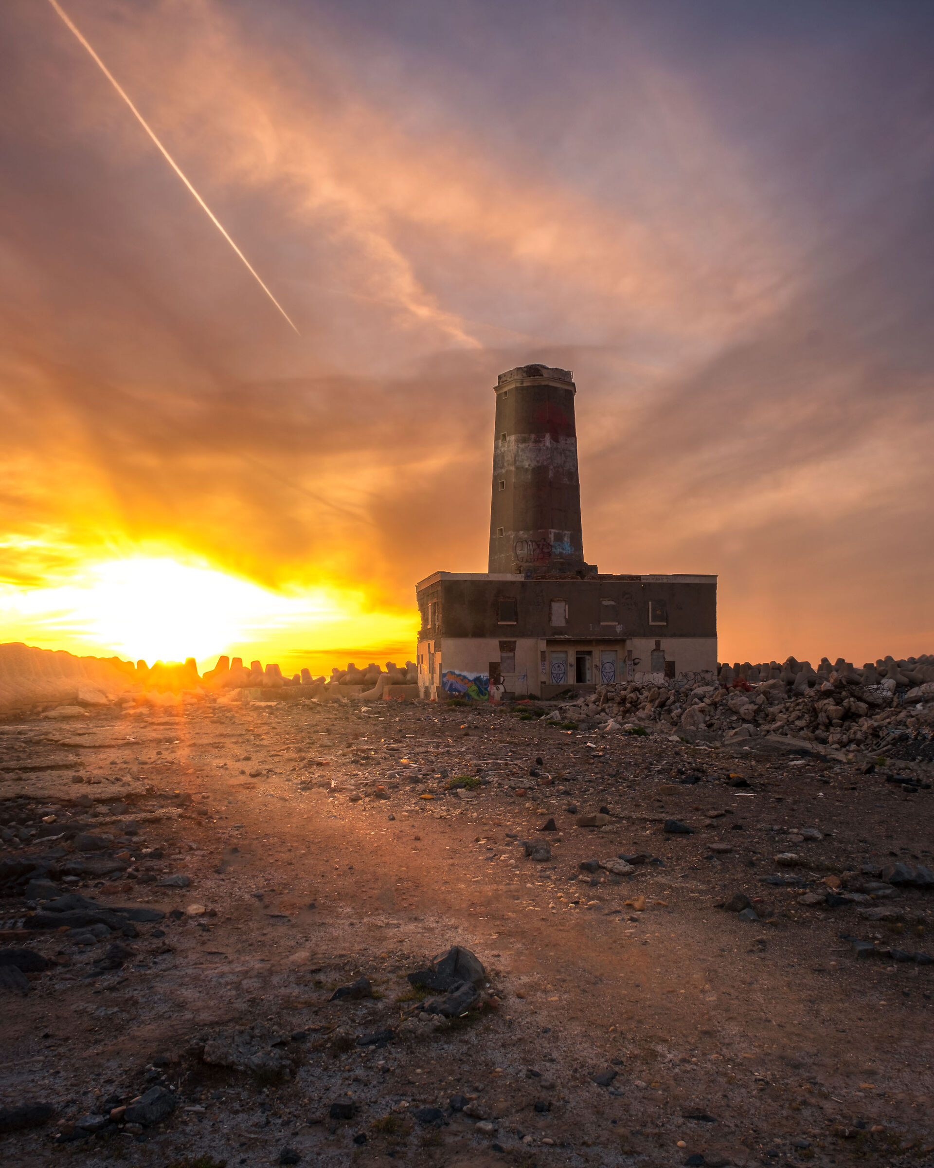 veccjio faro di fiumicino