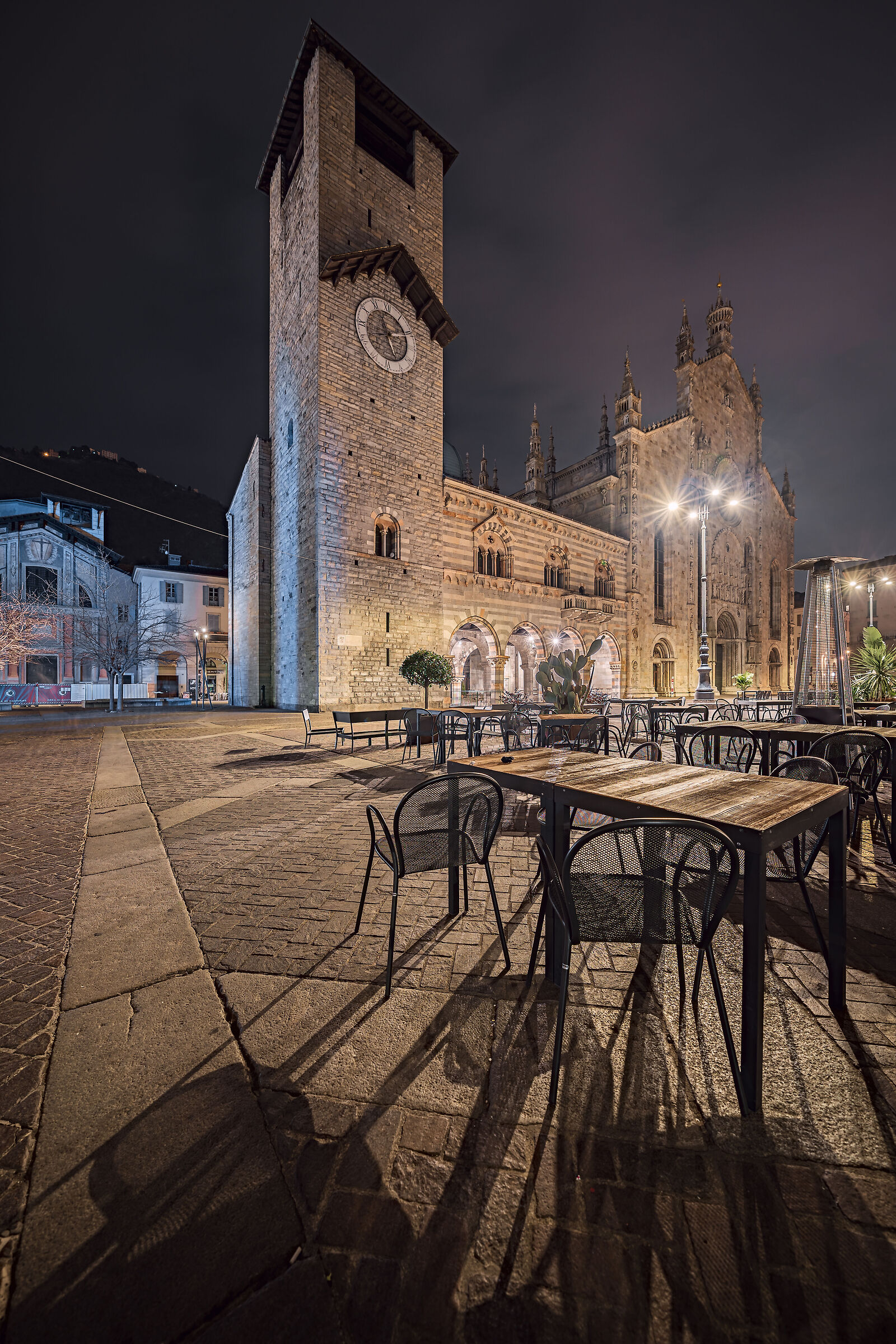 Piazza del Duomo , Como