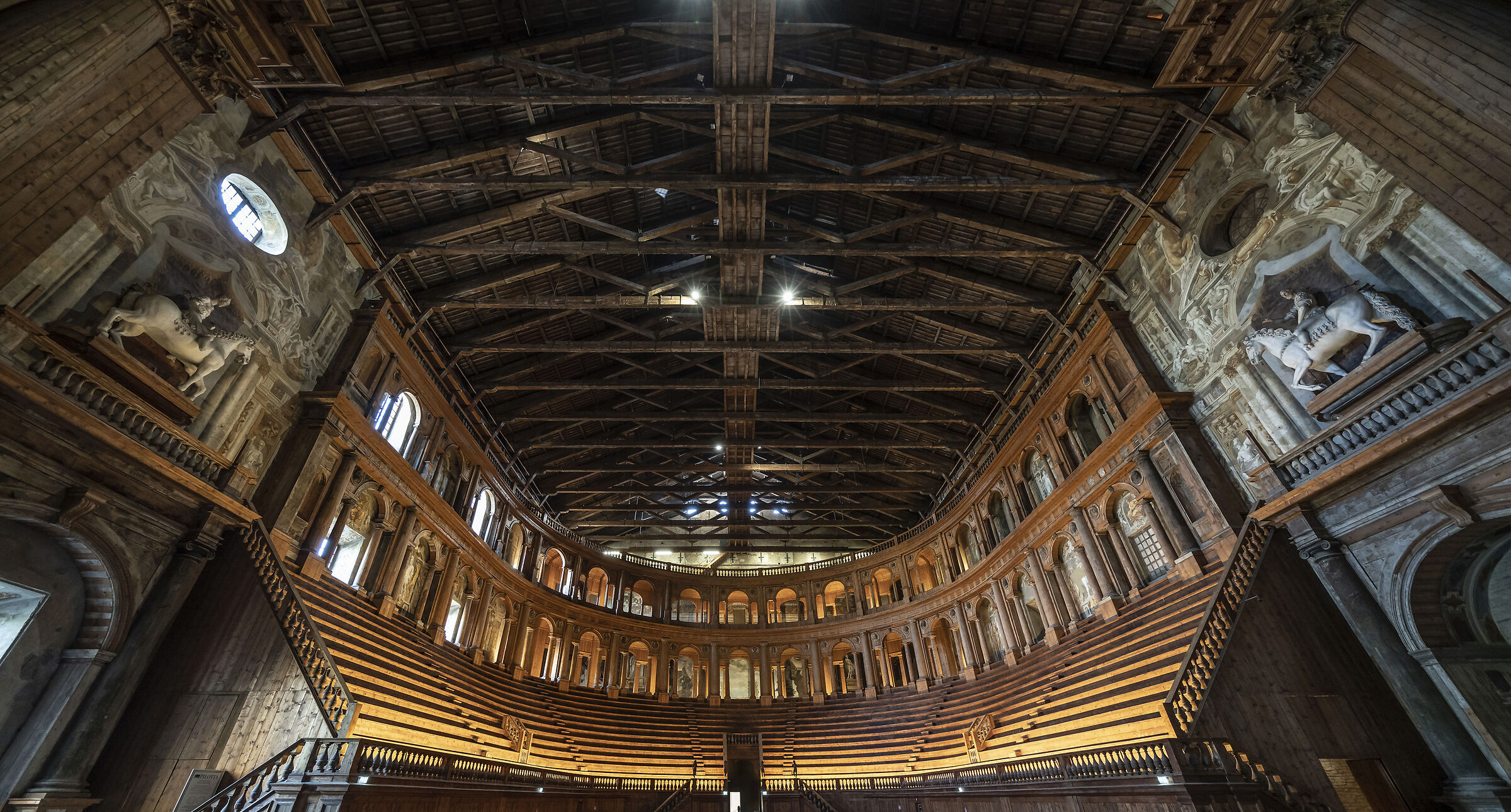 Farnese Theatre - 5