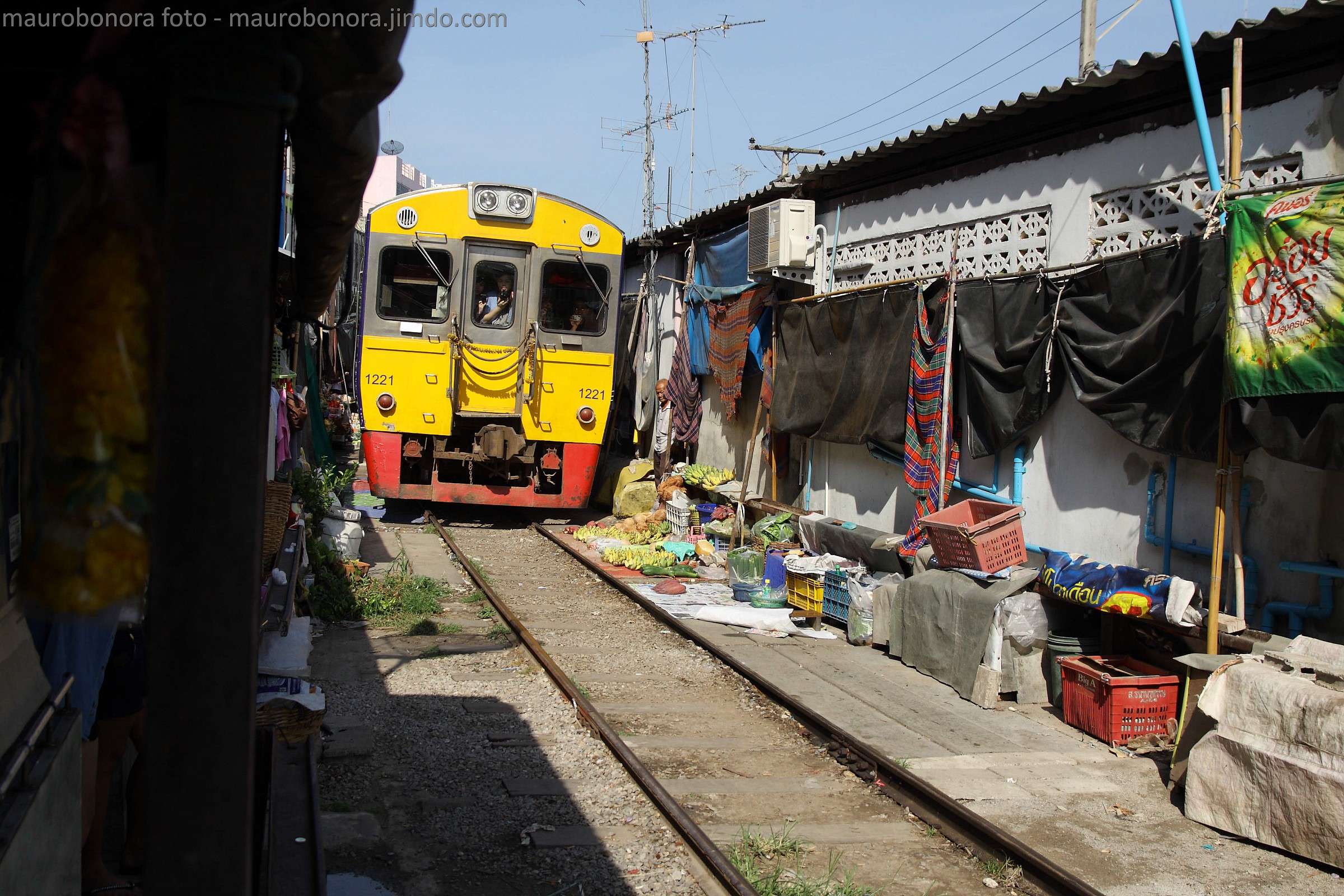 Il mercato del Treno (Thailandia)