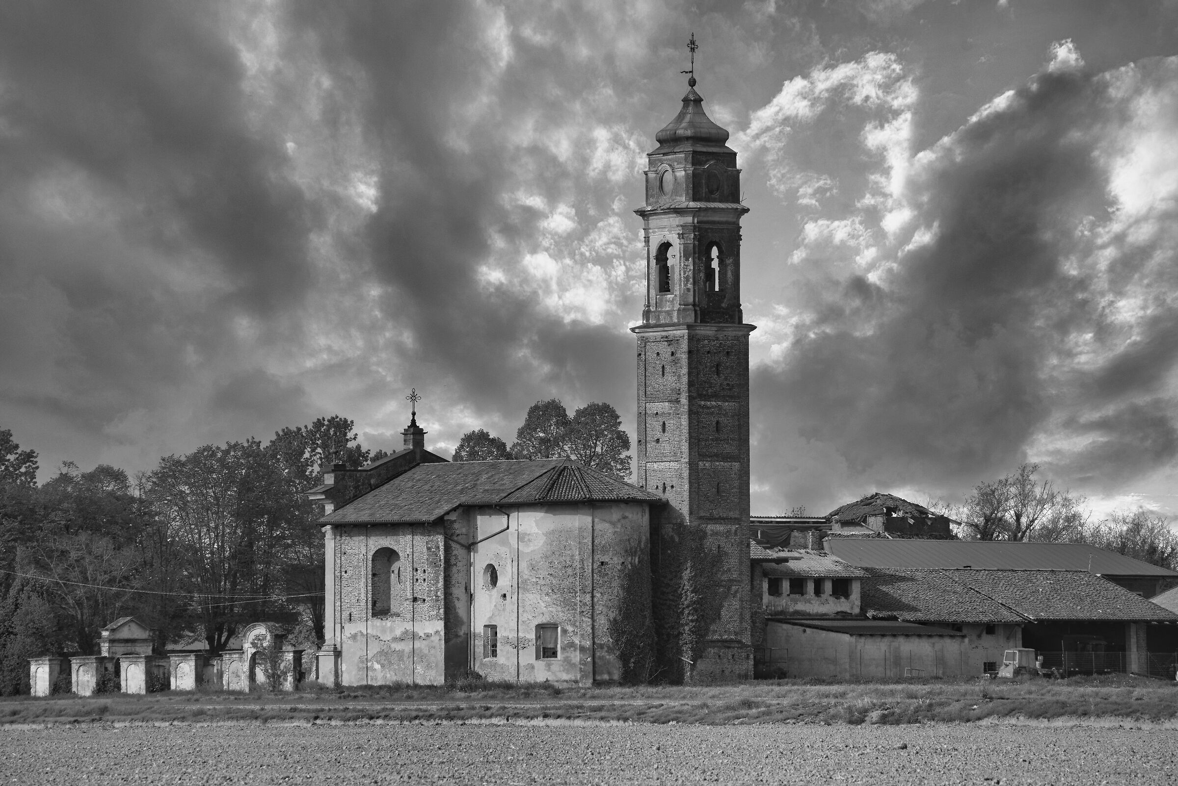 Chiesa nella pianura
