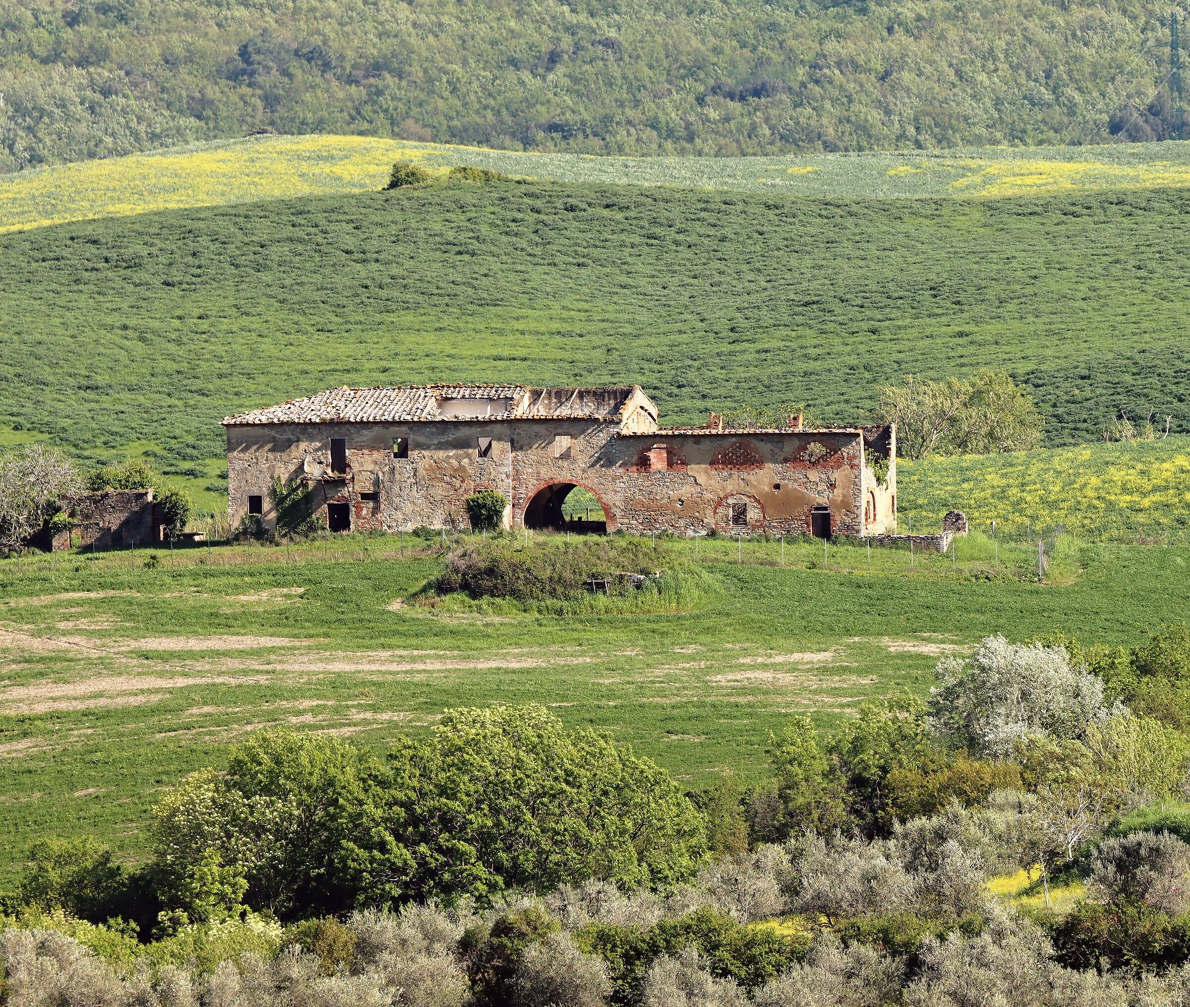Fattoria abbandonata