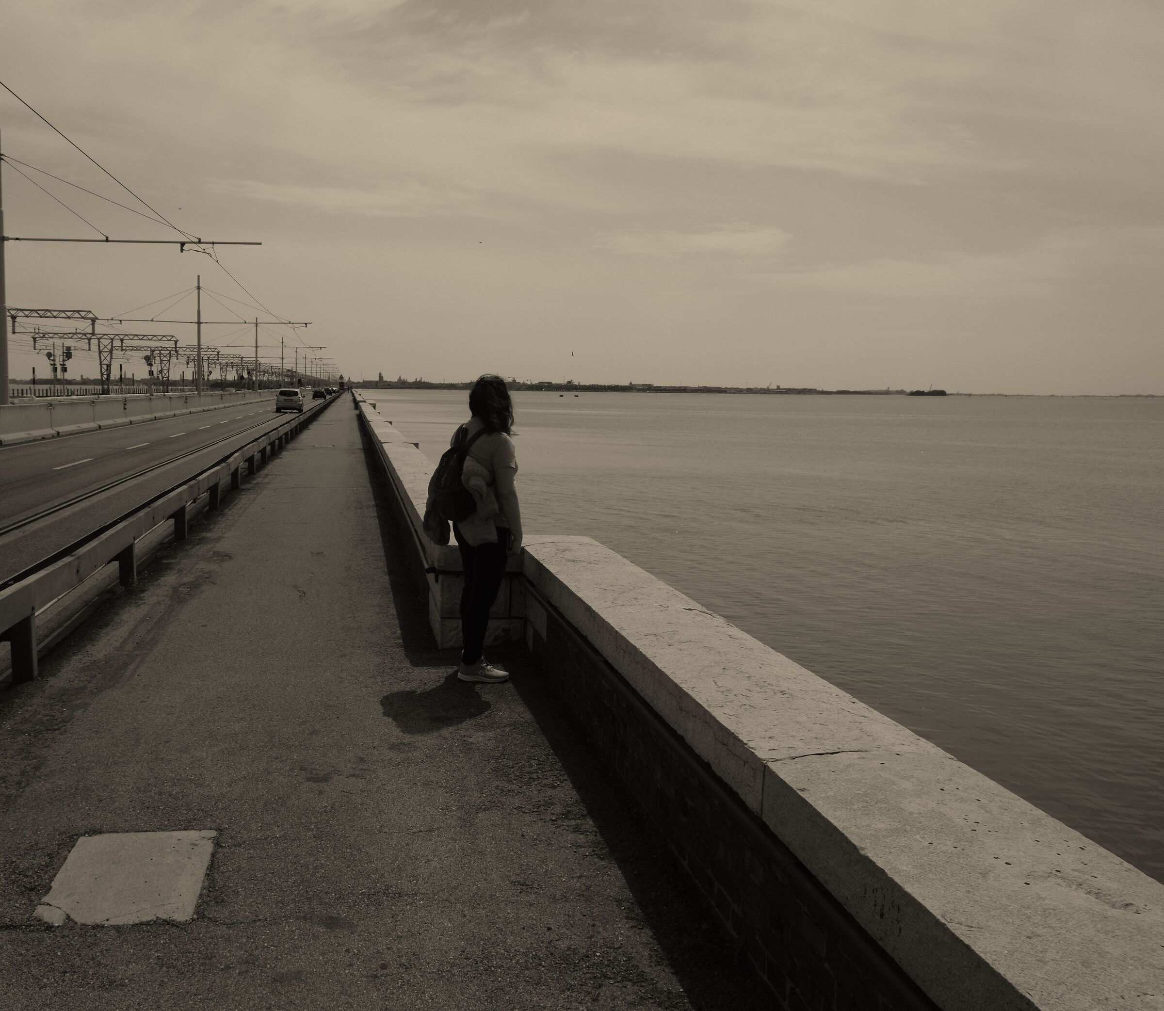 The wind on the bridge