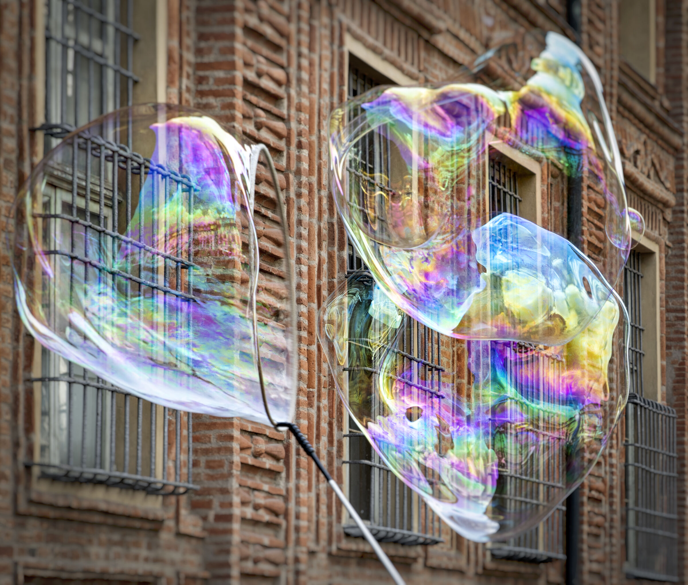 Shapeless bubbles