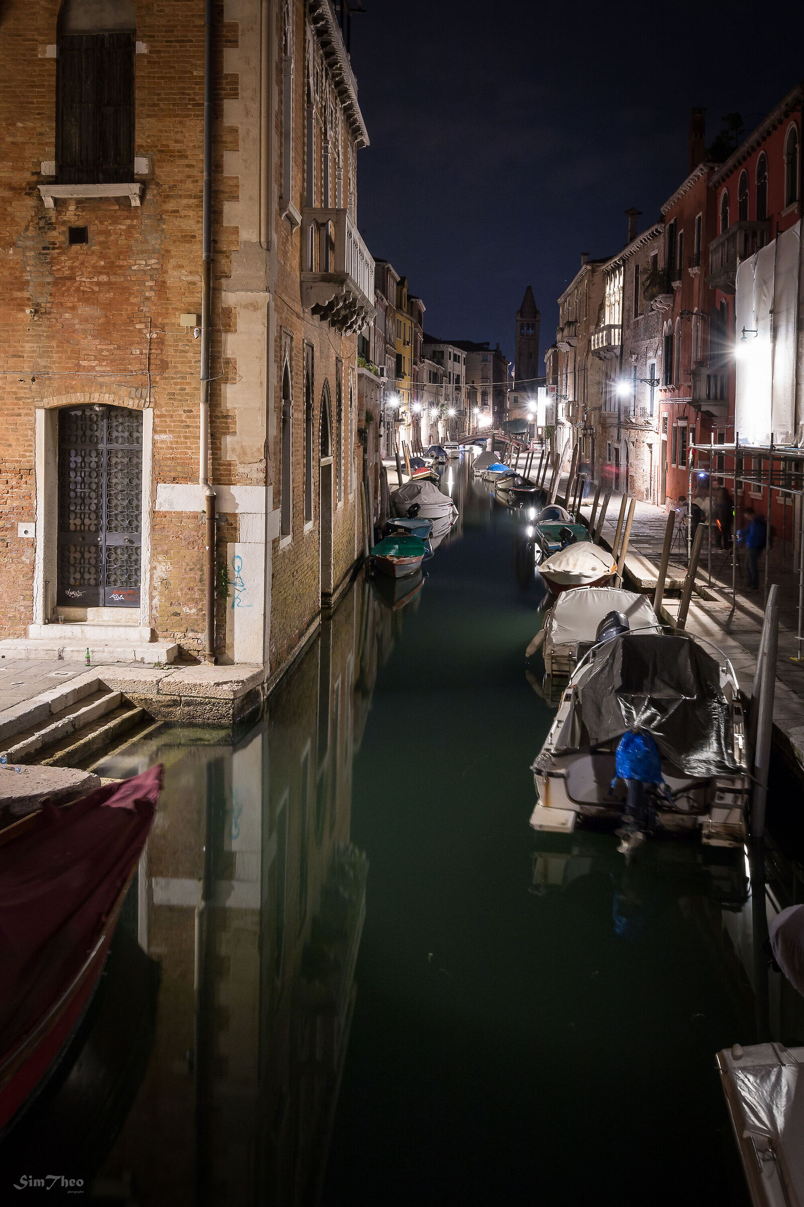 Venice by Night - La gincana del canale