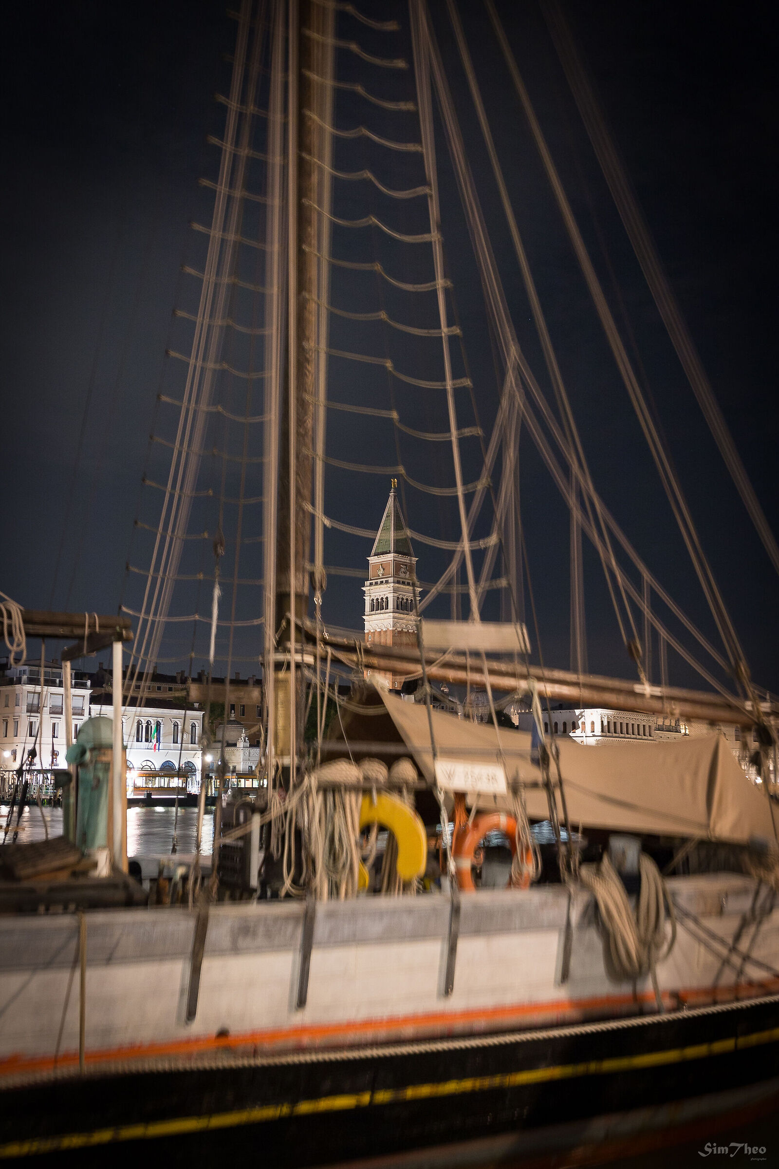 Venice by Night - L'obiettivo