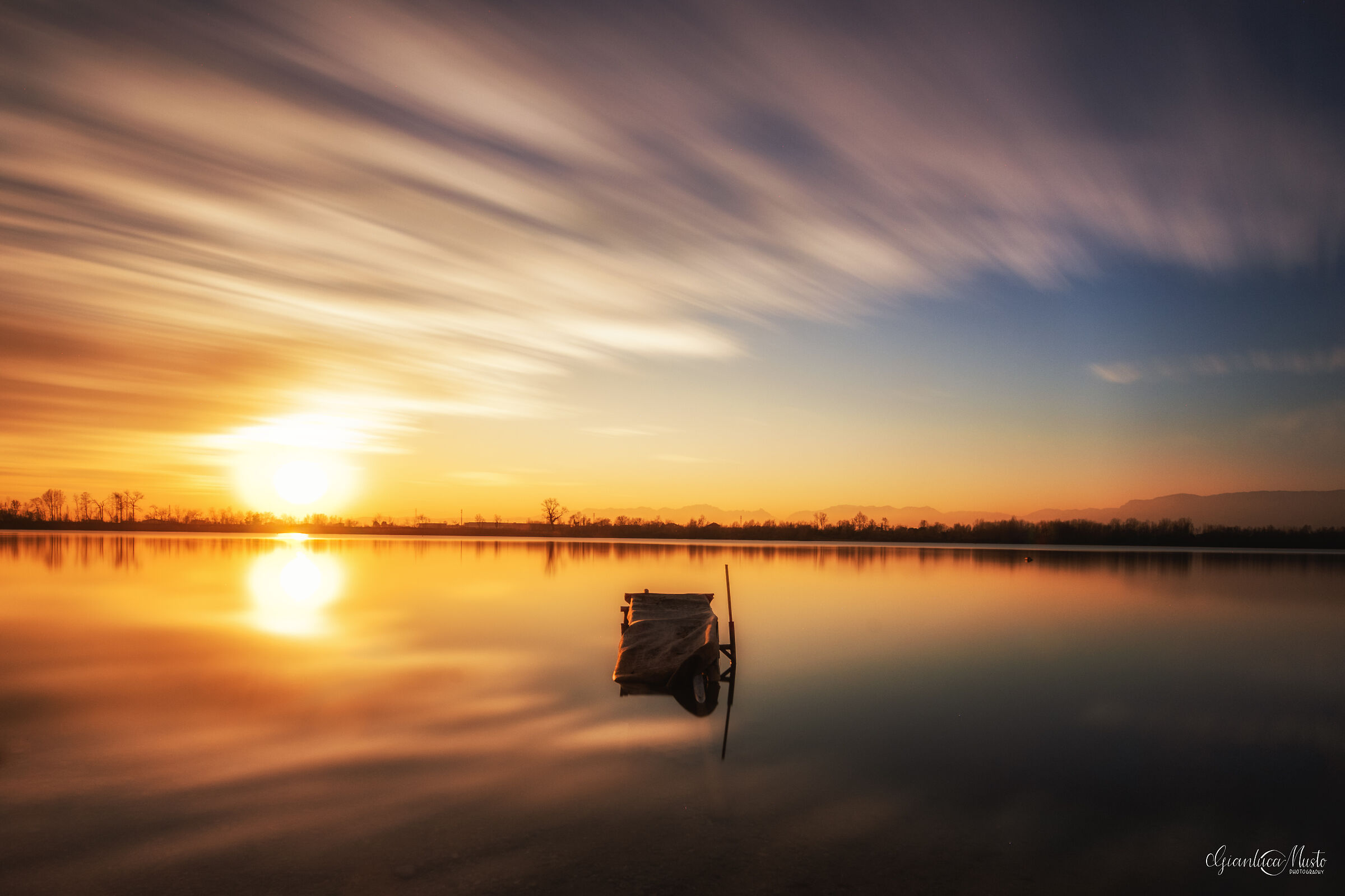 Explosion of colors in 154 seconds