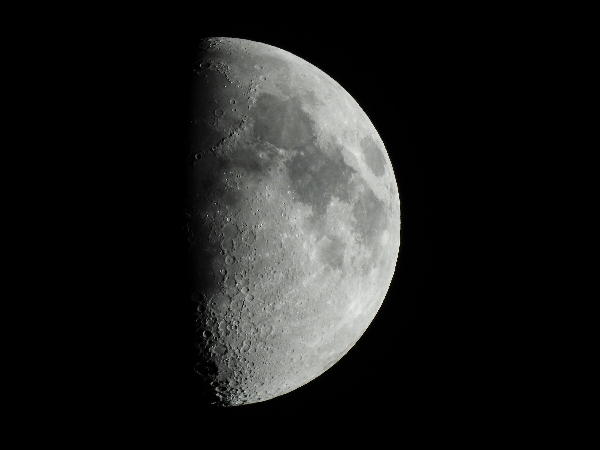 P900 mond